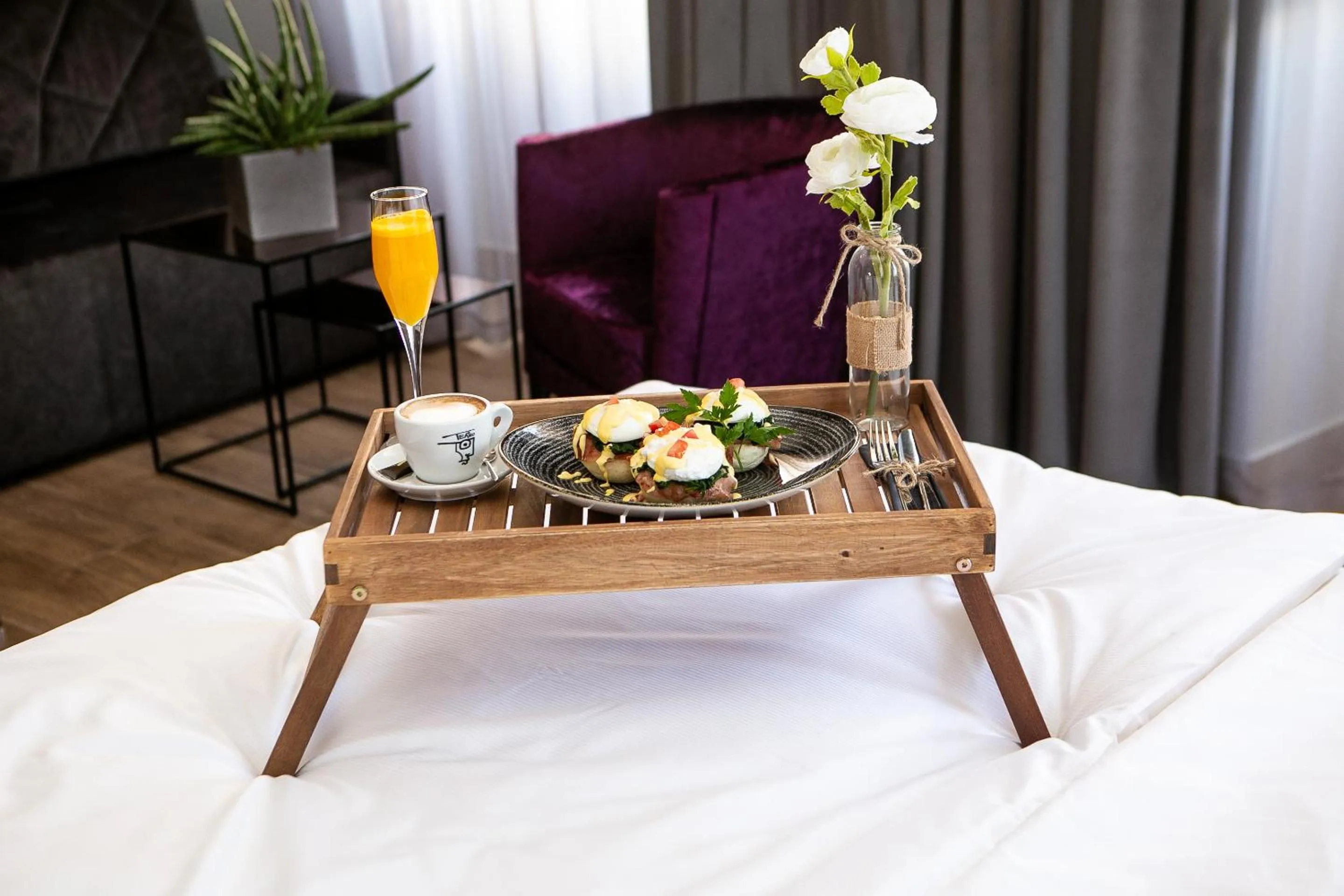 Breakfast in Teatro Suite & Rooms