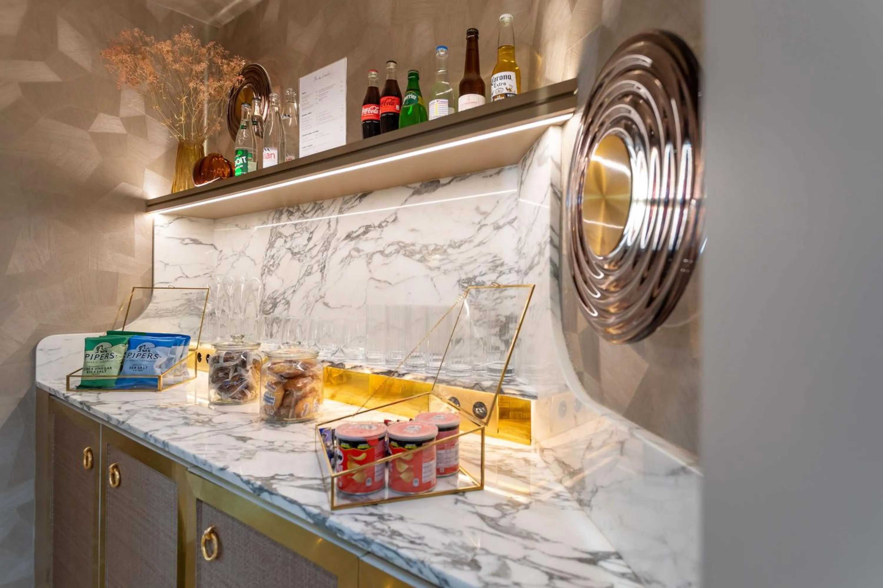 Dining area in Hotel Camille Paris Tapestry Collection by Hilton