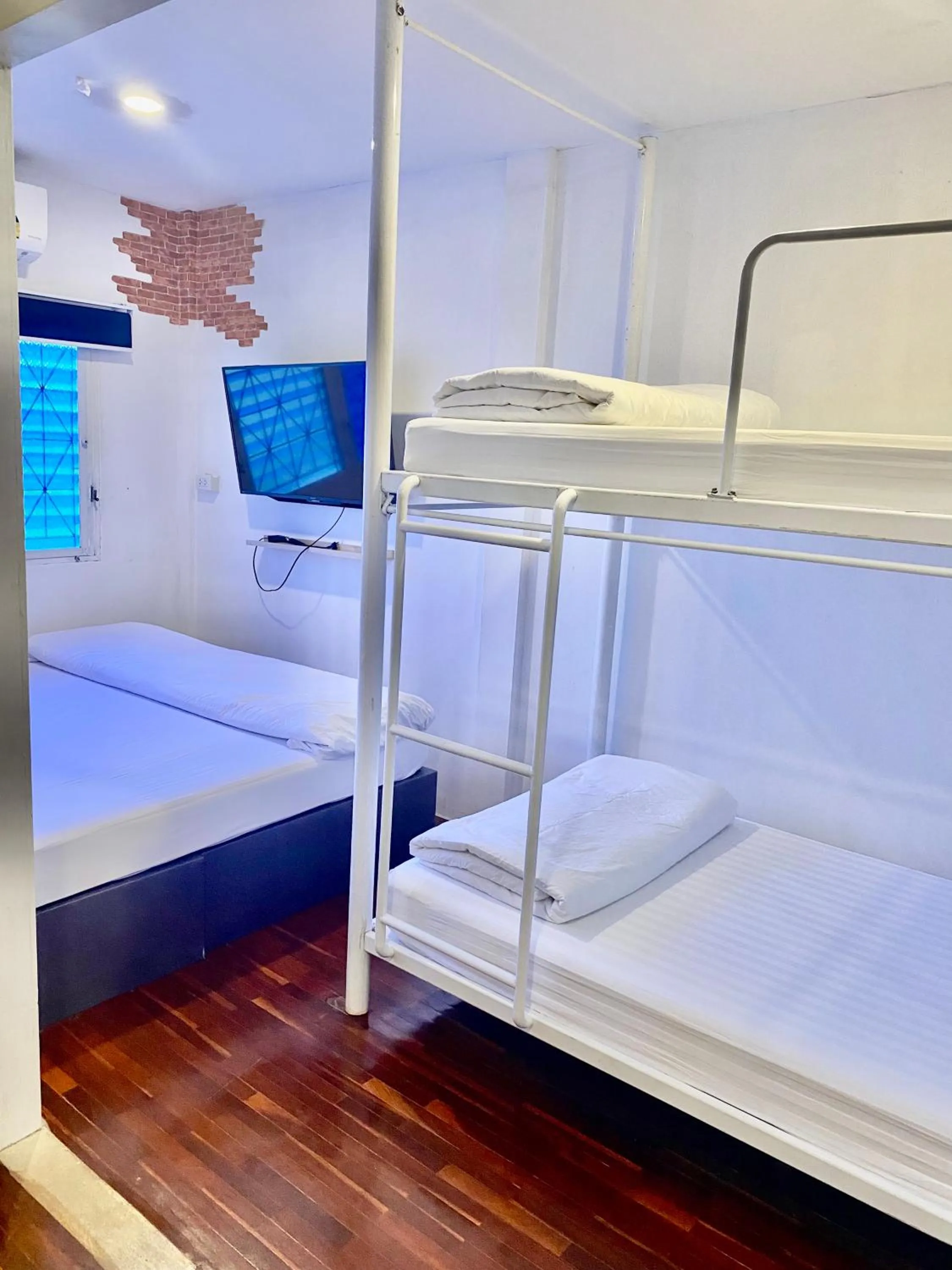 Bed in Zleepinezz Hostel