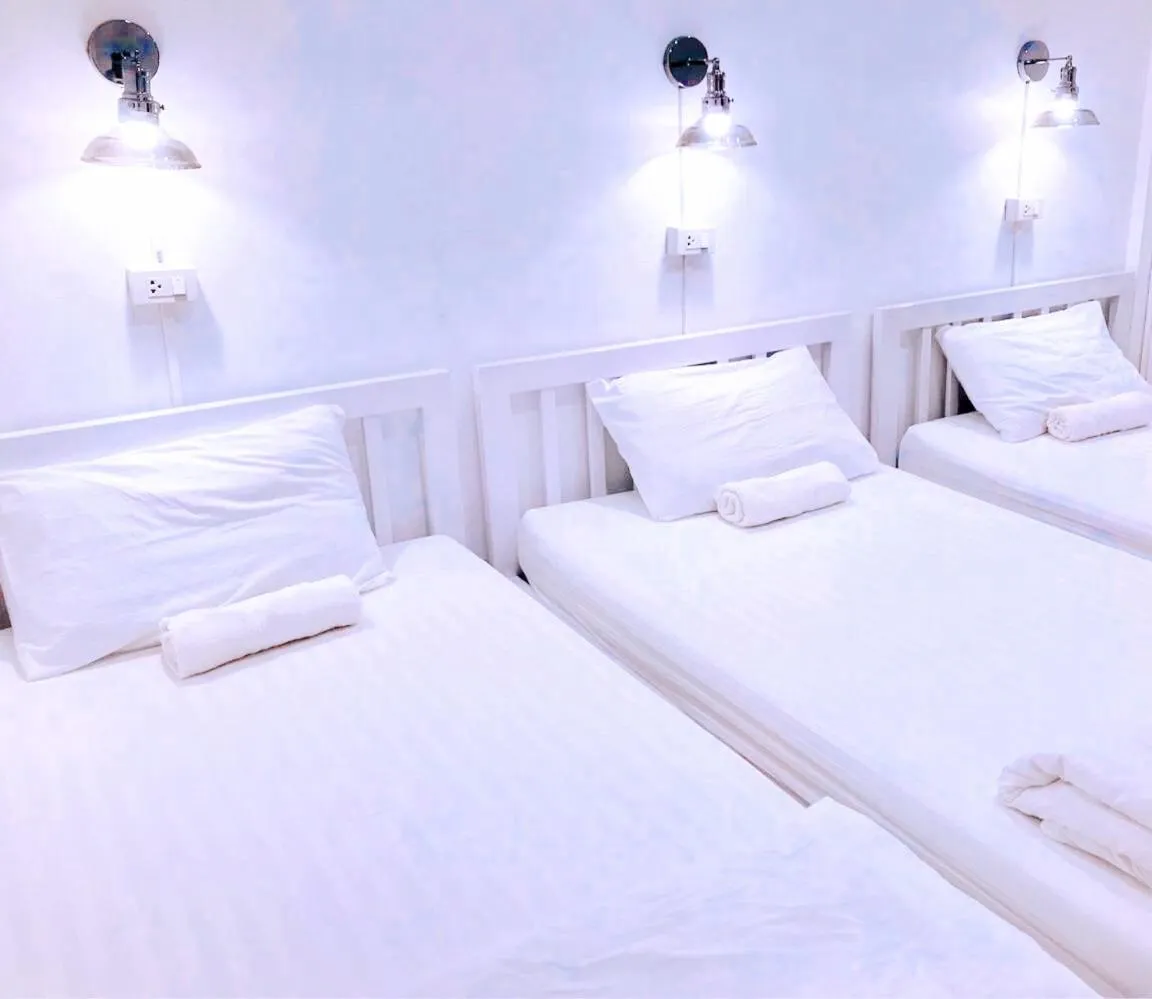 Bed in Zleepinezz Hostel