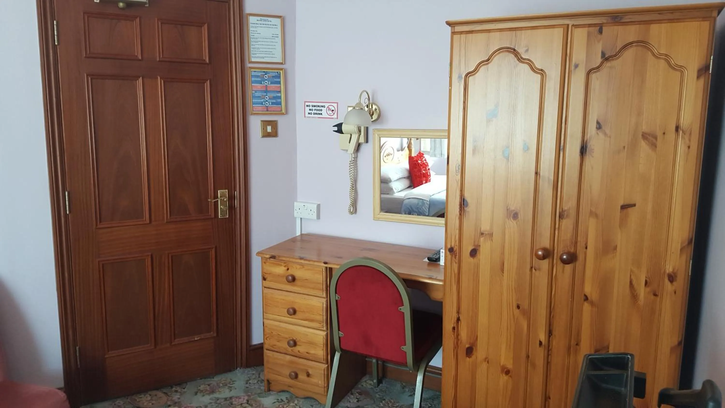 Decorative detail in Balkan Lodge Oxford