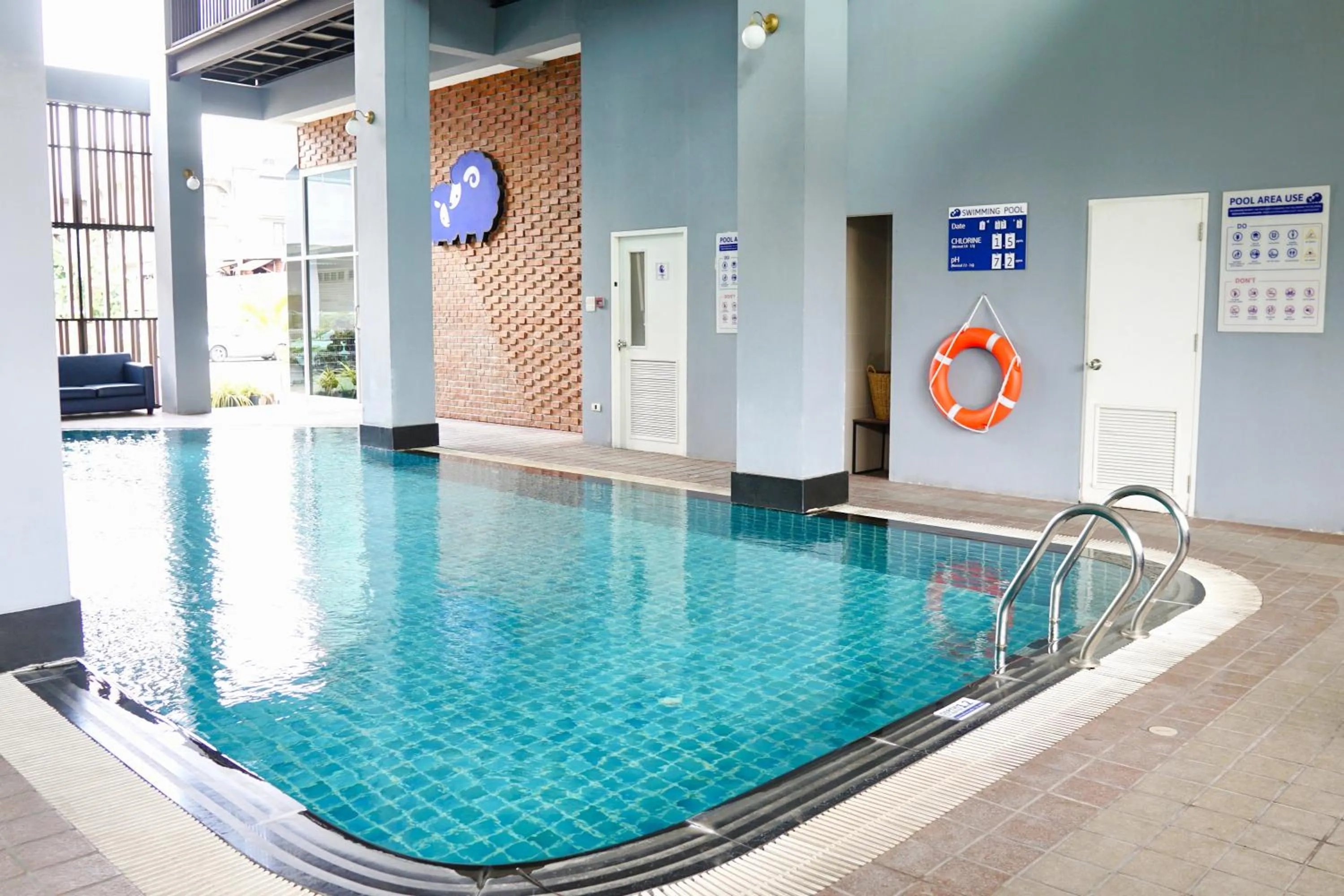 Swimming pool in Kokotel Bangkok Dheva Thonglor