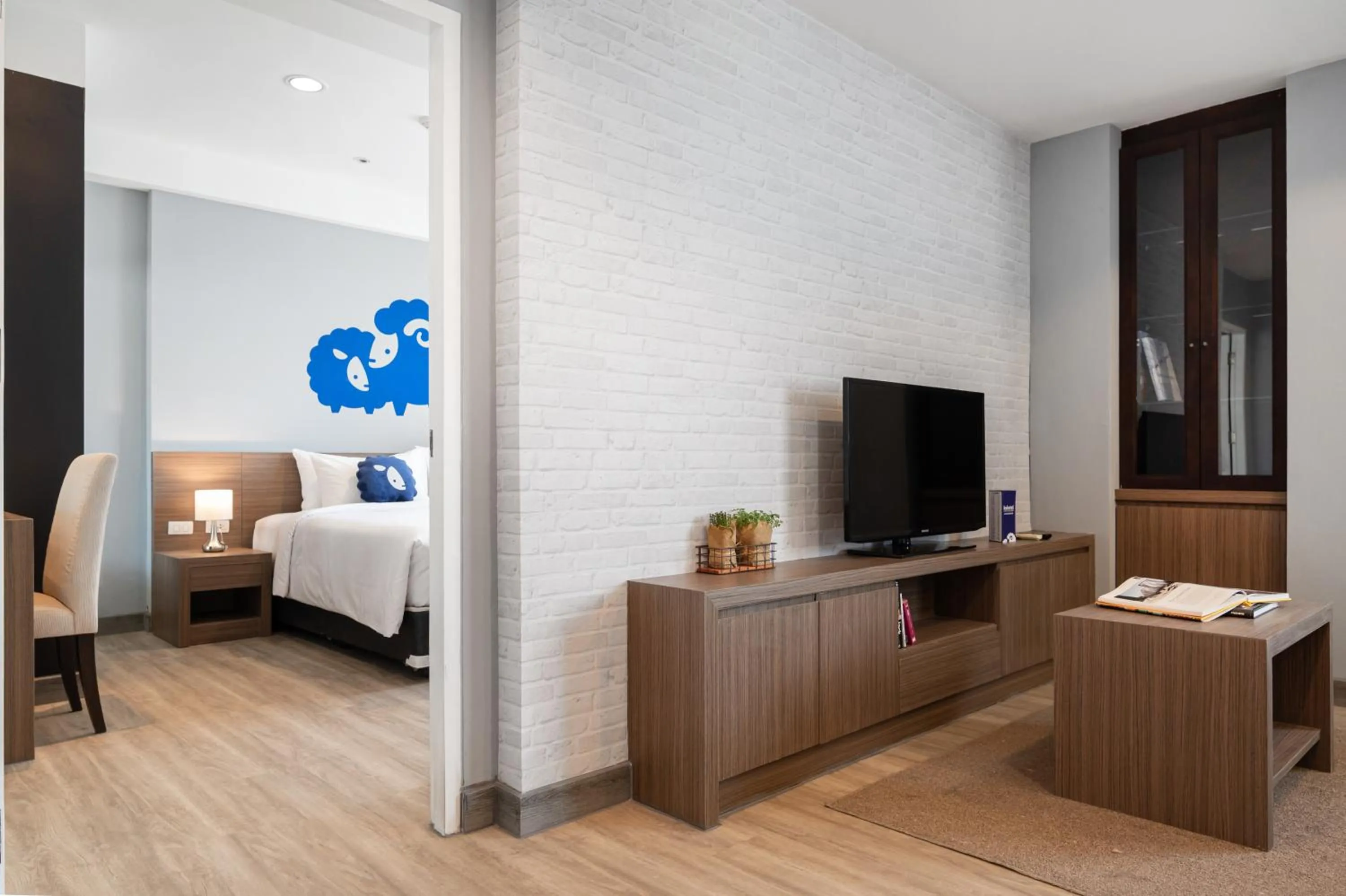 TV and multimedia, Bed in Kokotel Bangkok Dheva Thonglor