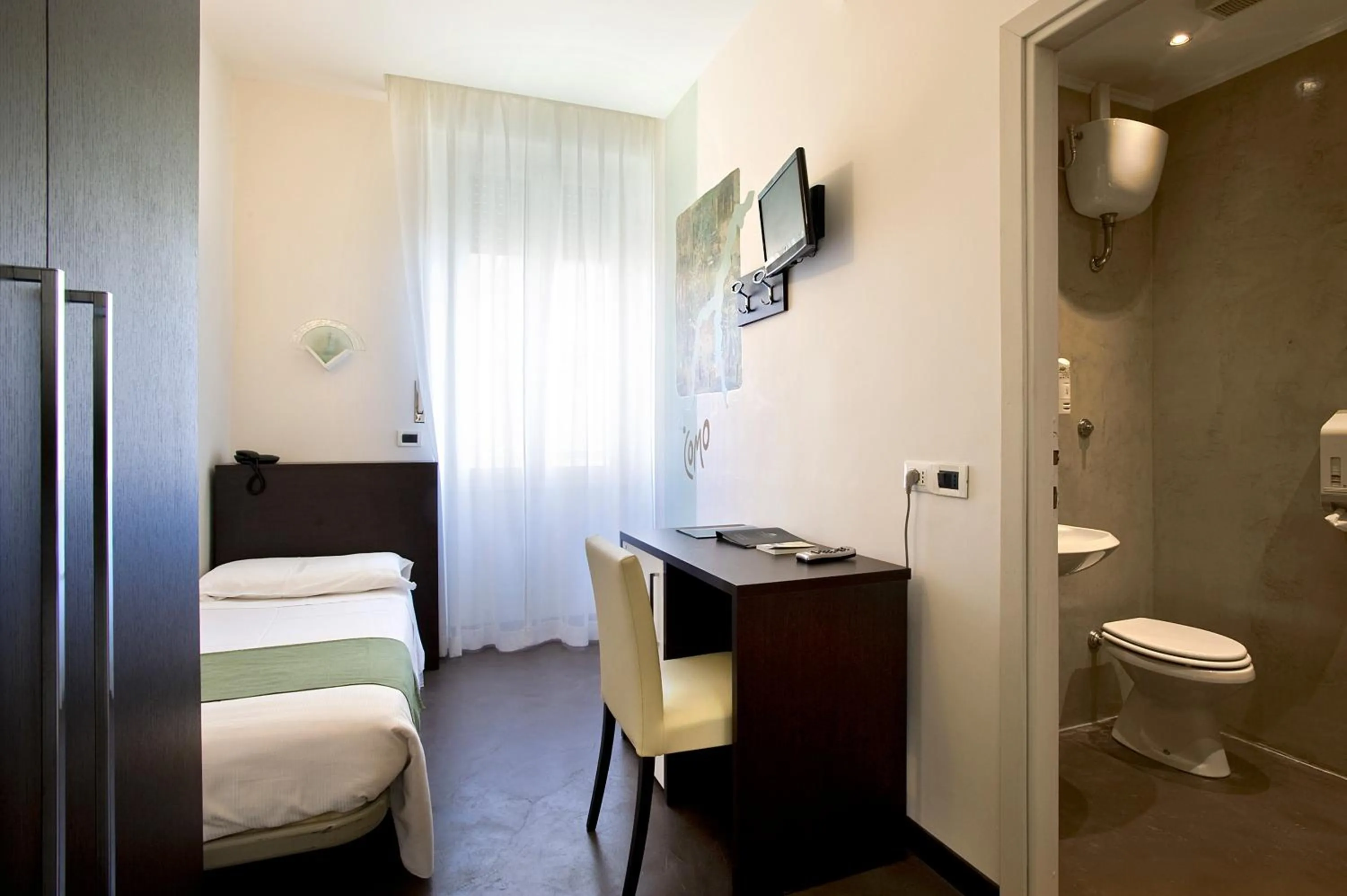 Photo of the whole room, Bed in Hotel Bellavista