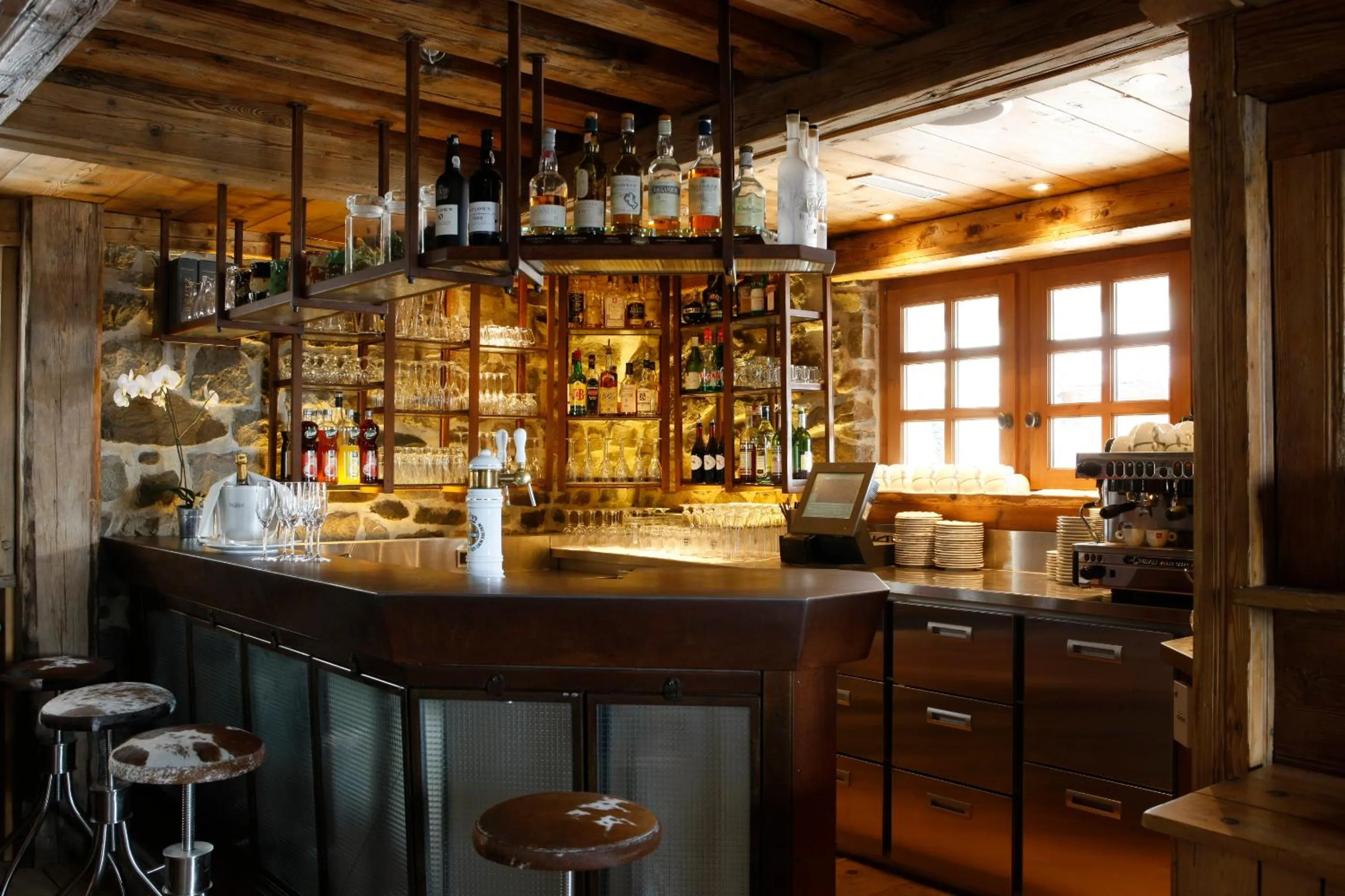 Lounge or bar in Hôtel Les Servages d'Armelle