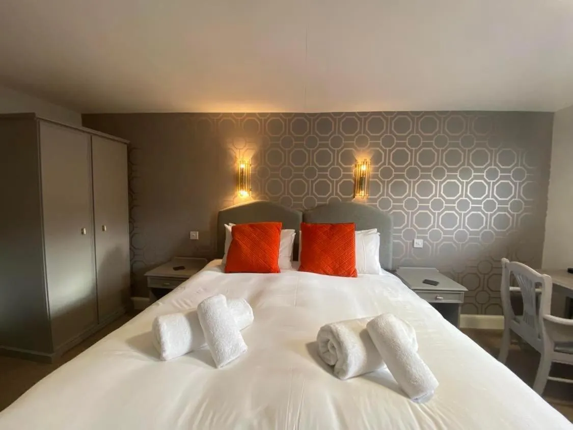 Bed in Achray House Restaurant with Rooms