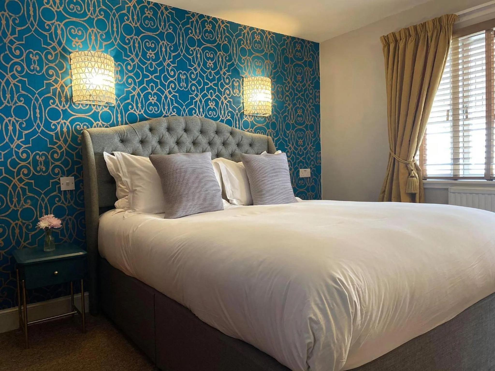 Bedroom, Bed in Achray House Restaurant with Rooms