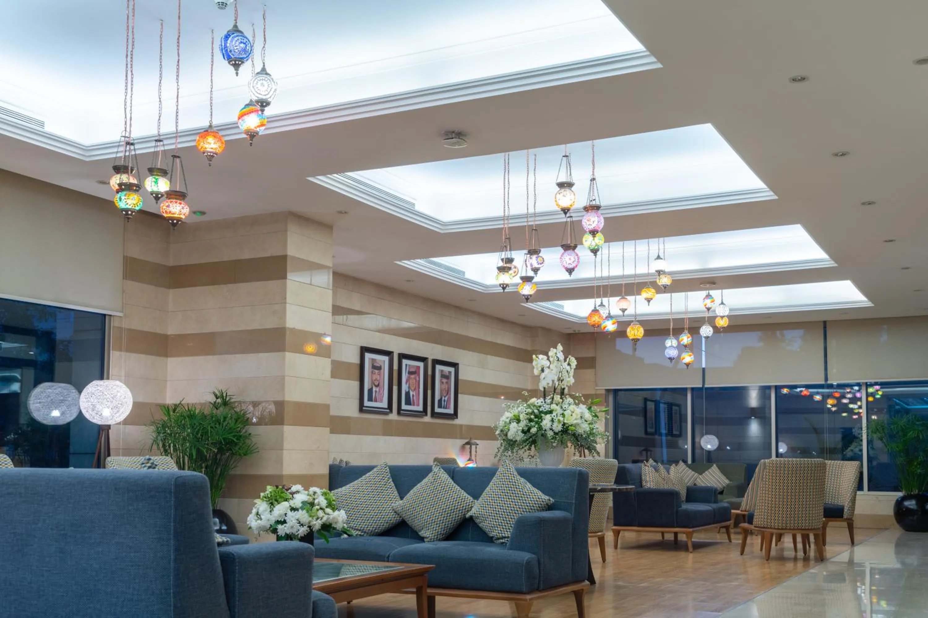 Lobby or reception in Corp Amman Hotel