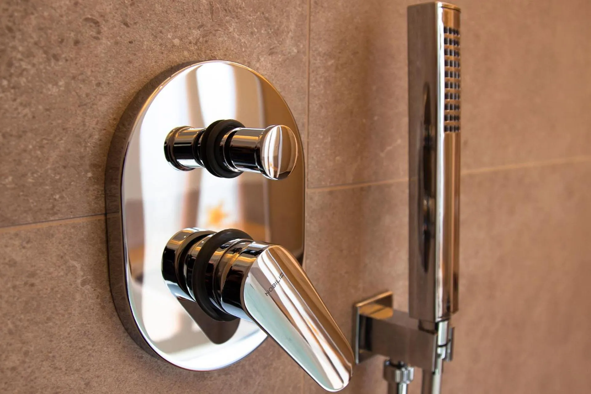 Shower in La Camelia Bianca B&B