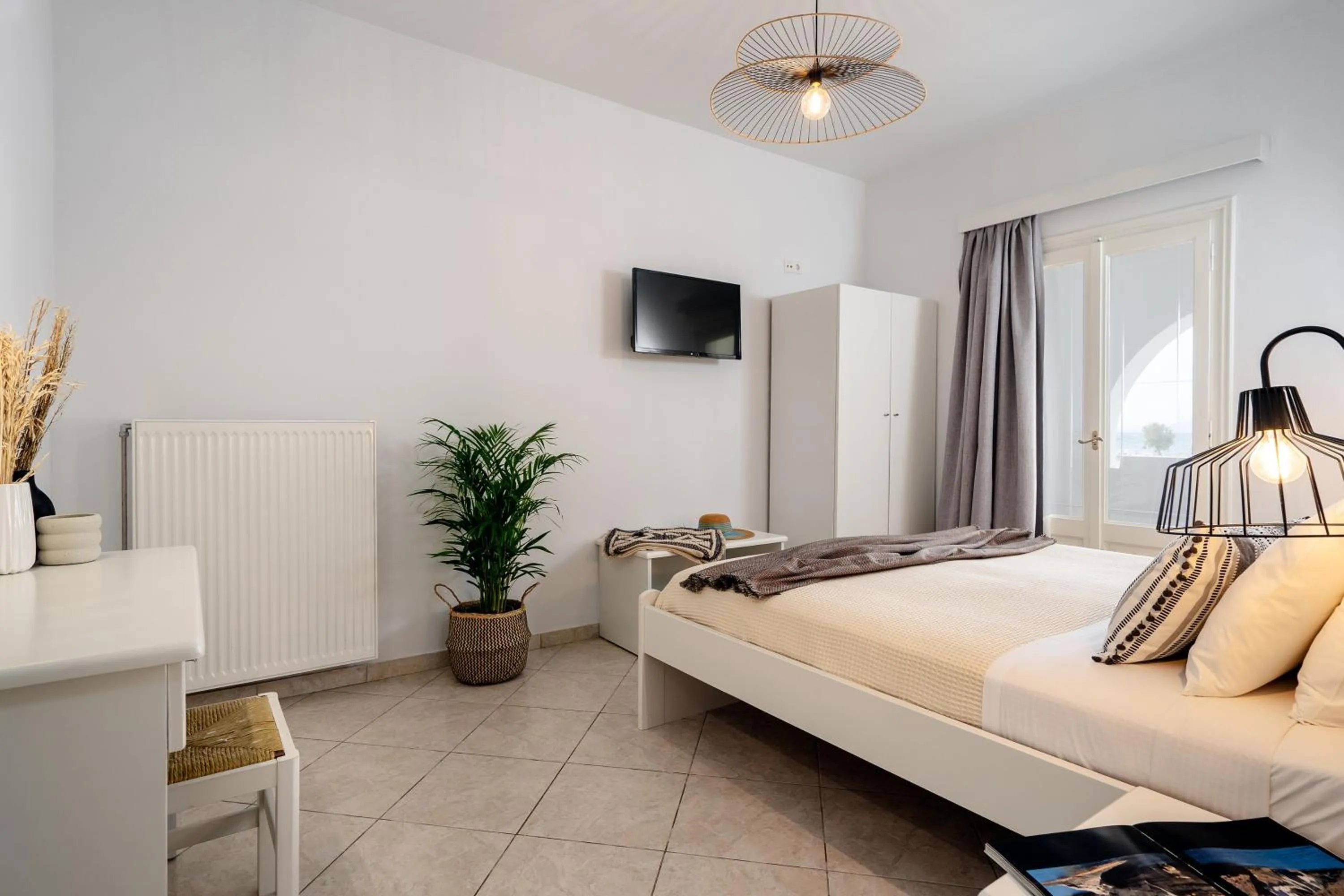 Bed in Erato Inn Naxos