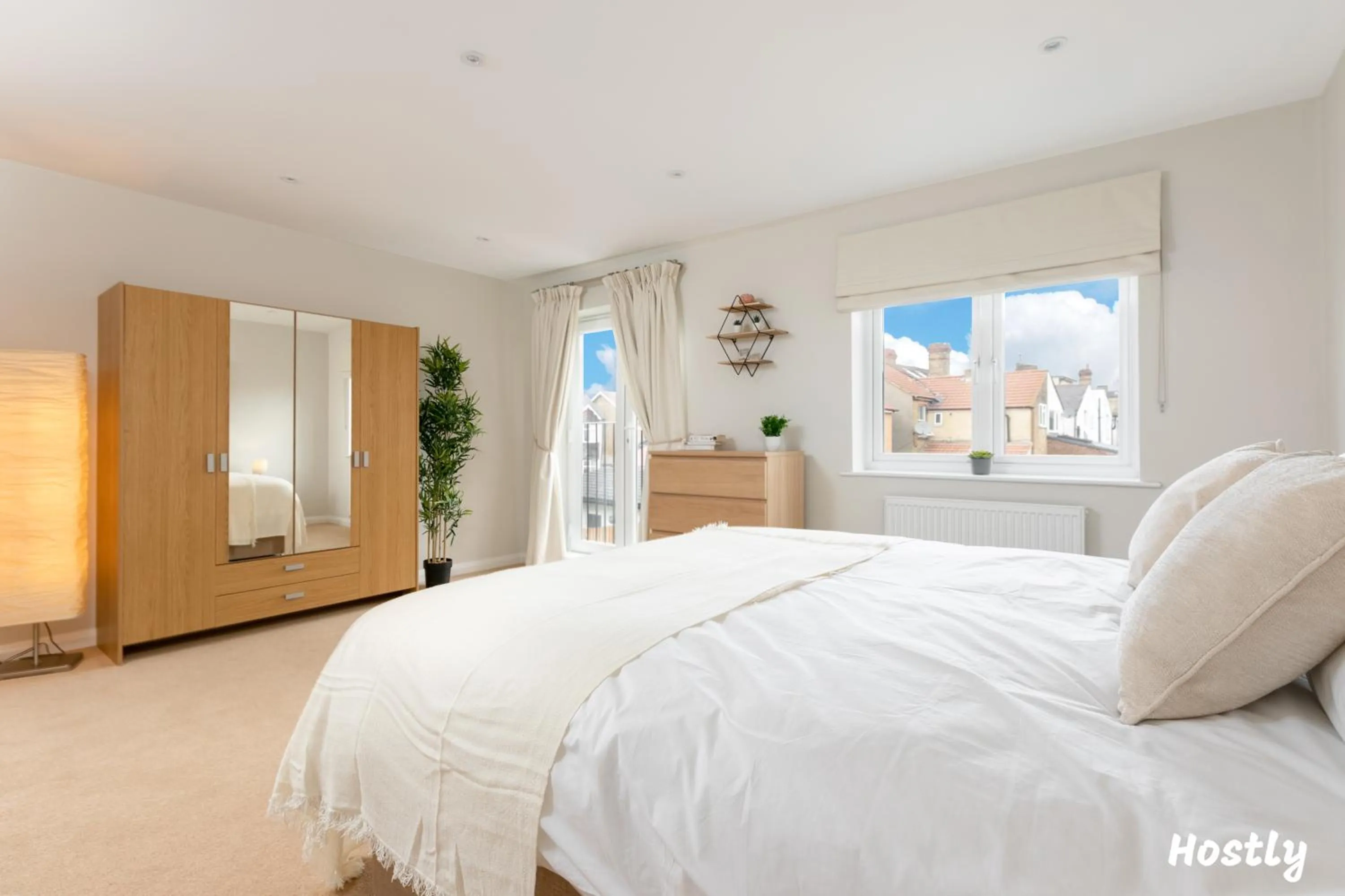 Bedroom in Turtle and Rabbit - Comfortable and Spacious Houses