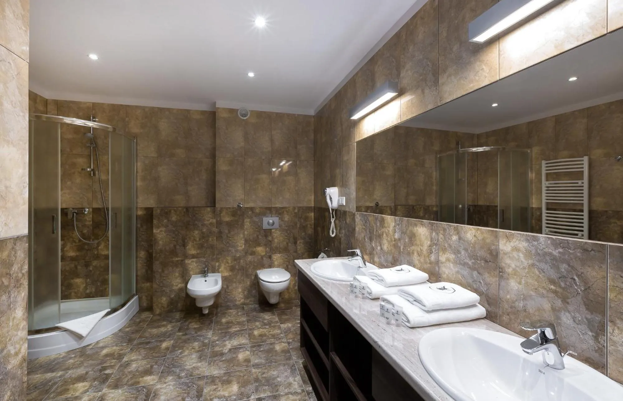 Shower in Hotel Woiński Spa