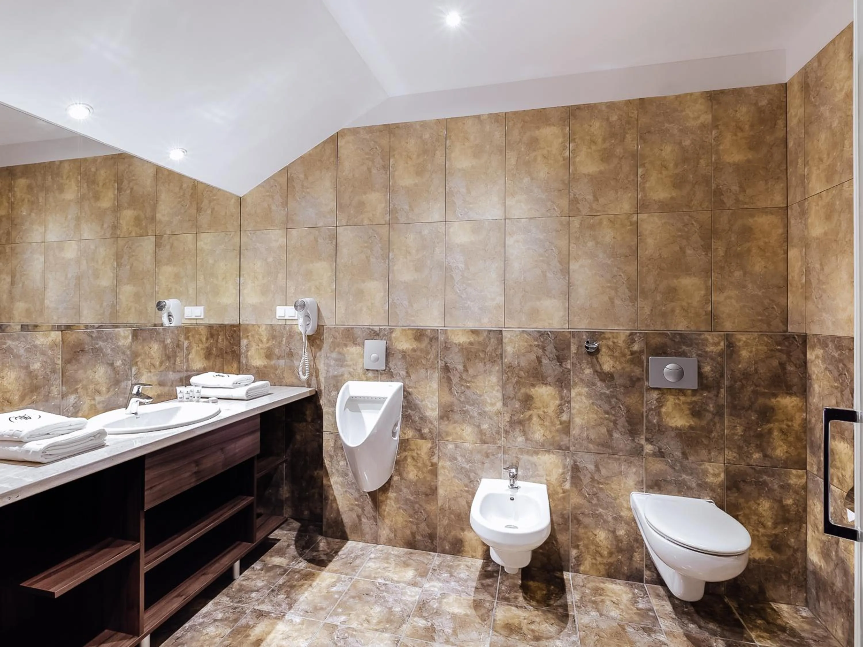 Shower in Hotel Woiński Spa