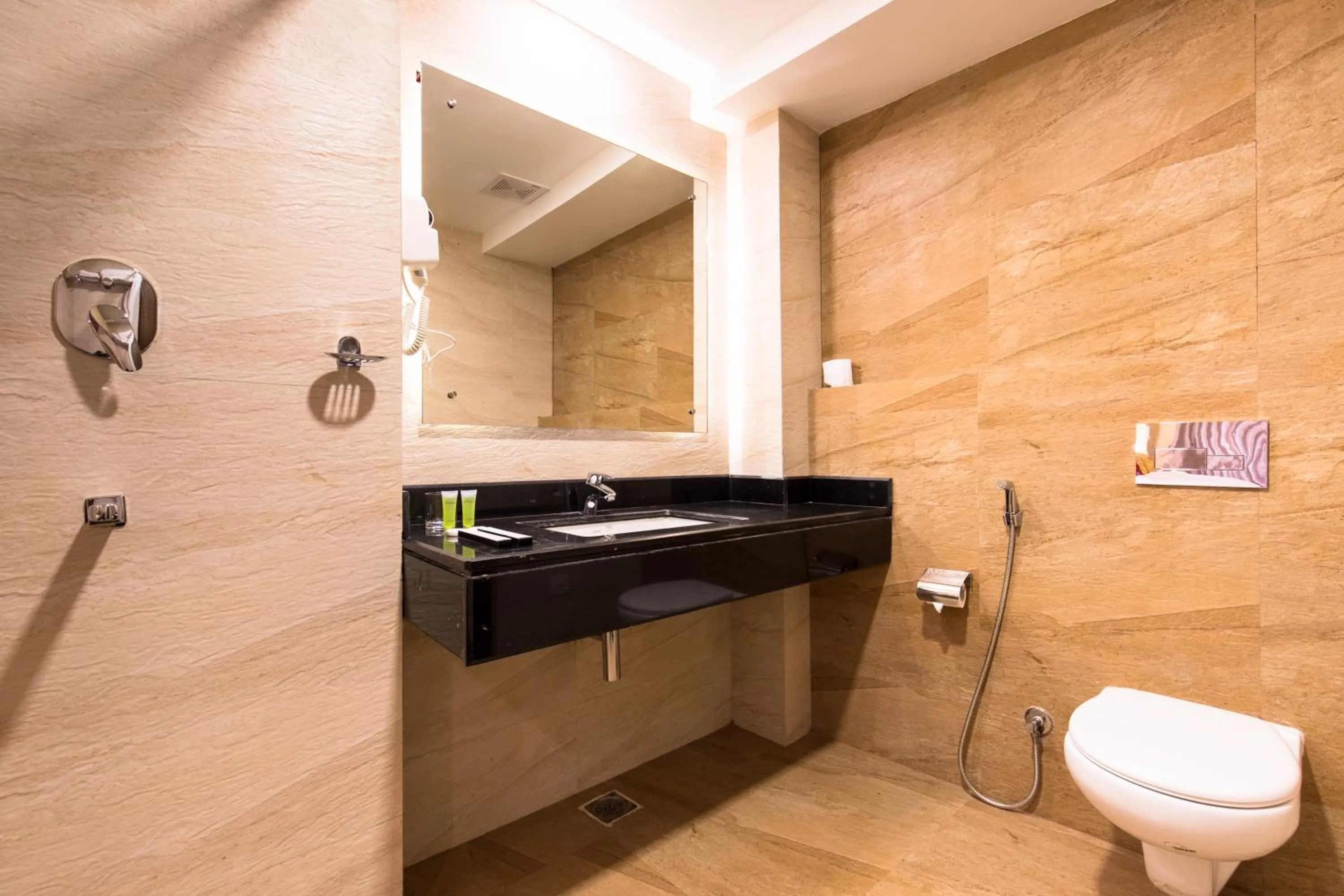 Shower in Hotel Mala Pokhara