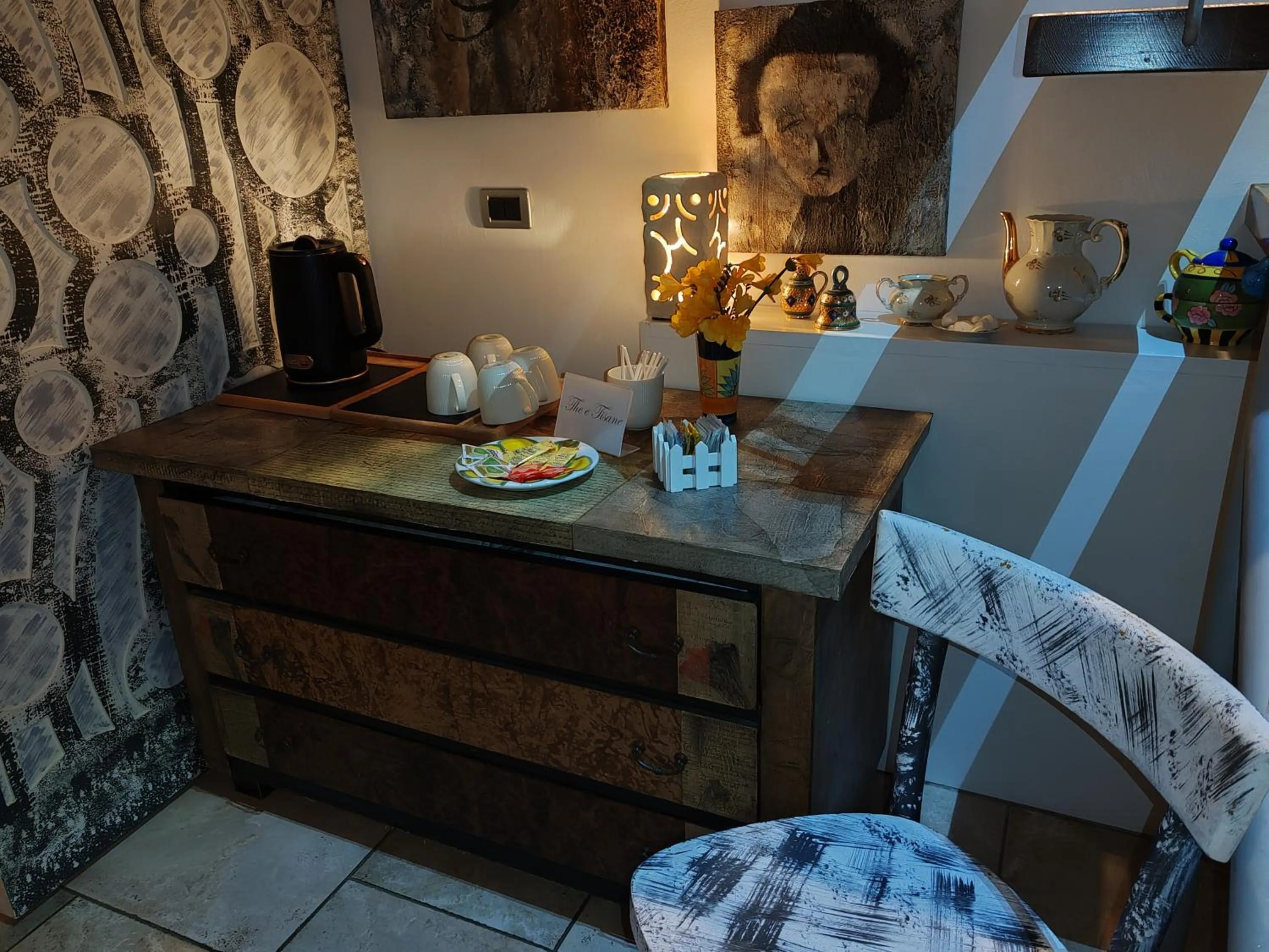 Communal lounge/ TV room in B&B Flavio e Catia