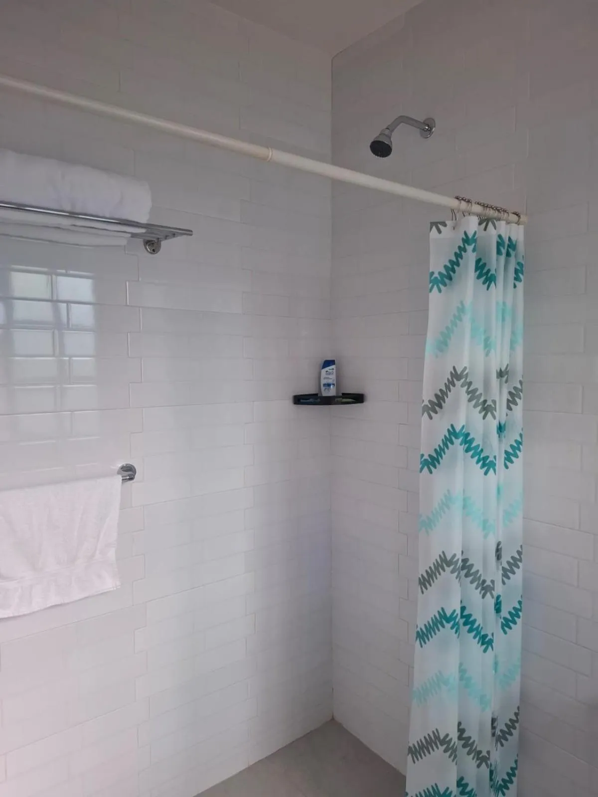 Shower in Milenio III B&B