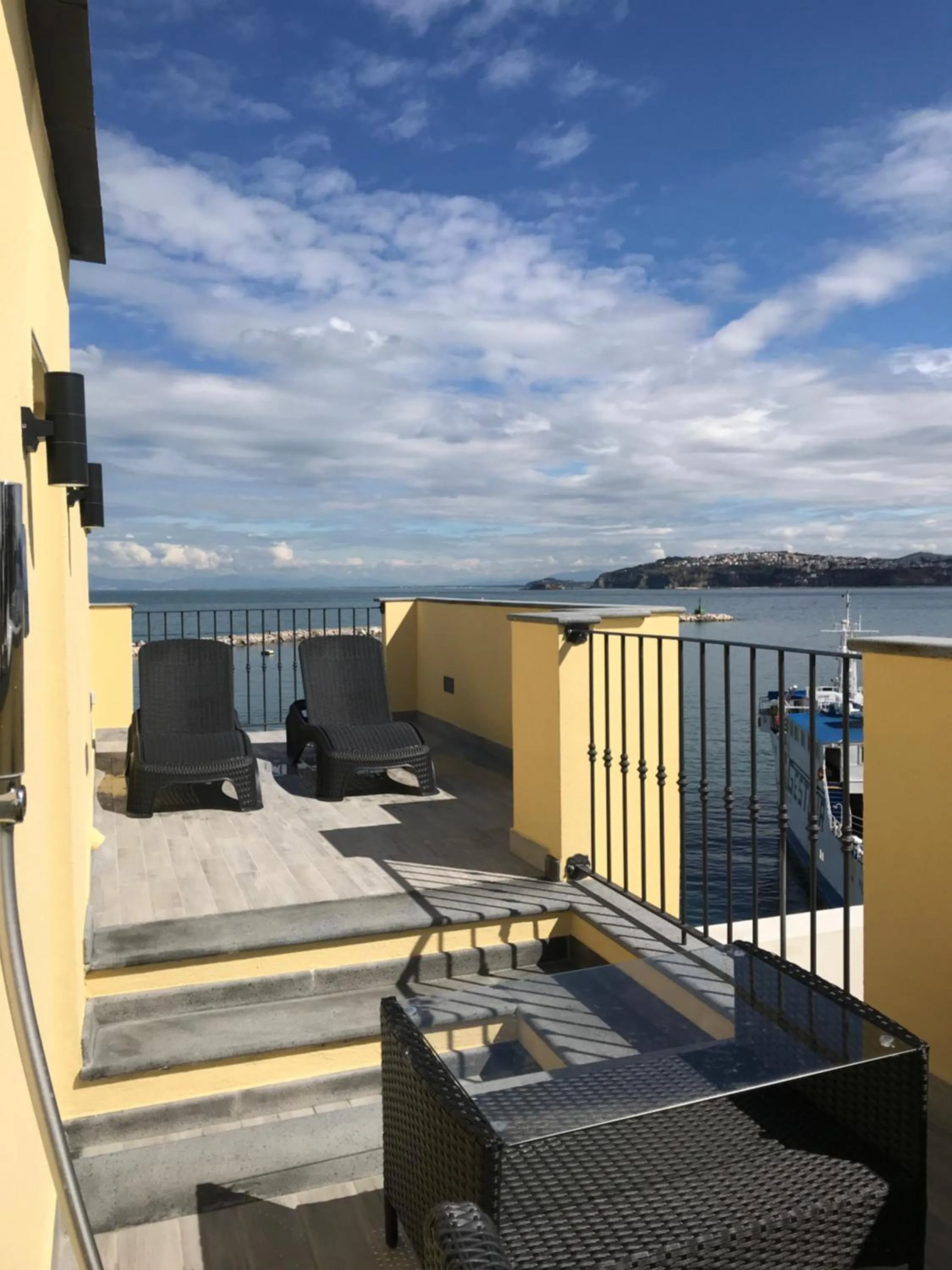 Balcony/Terrace in Vento di mare