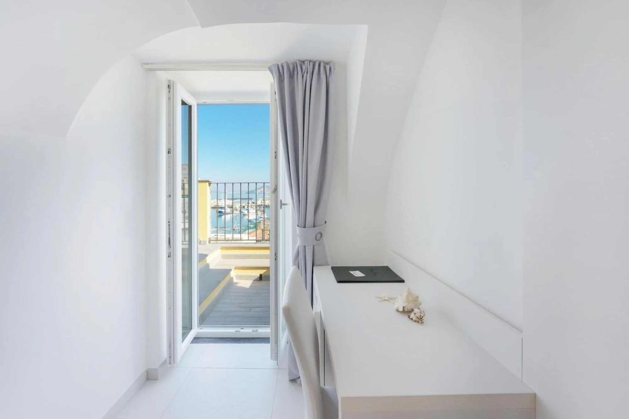 Balcony/Terrace in Vento di mare