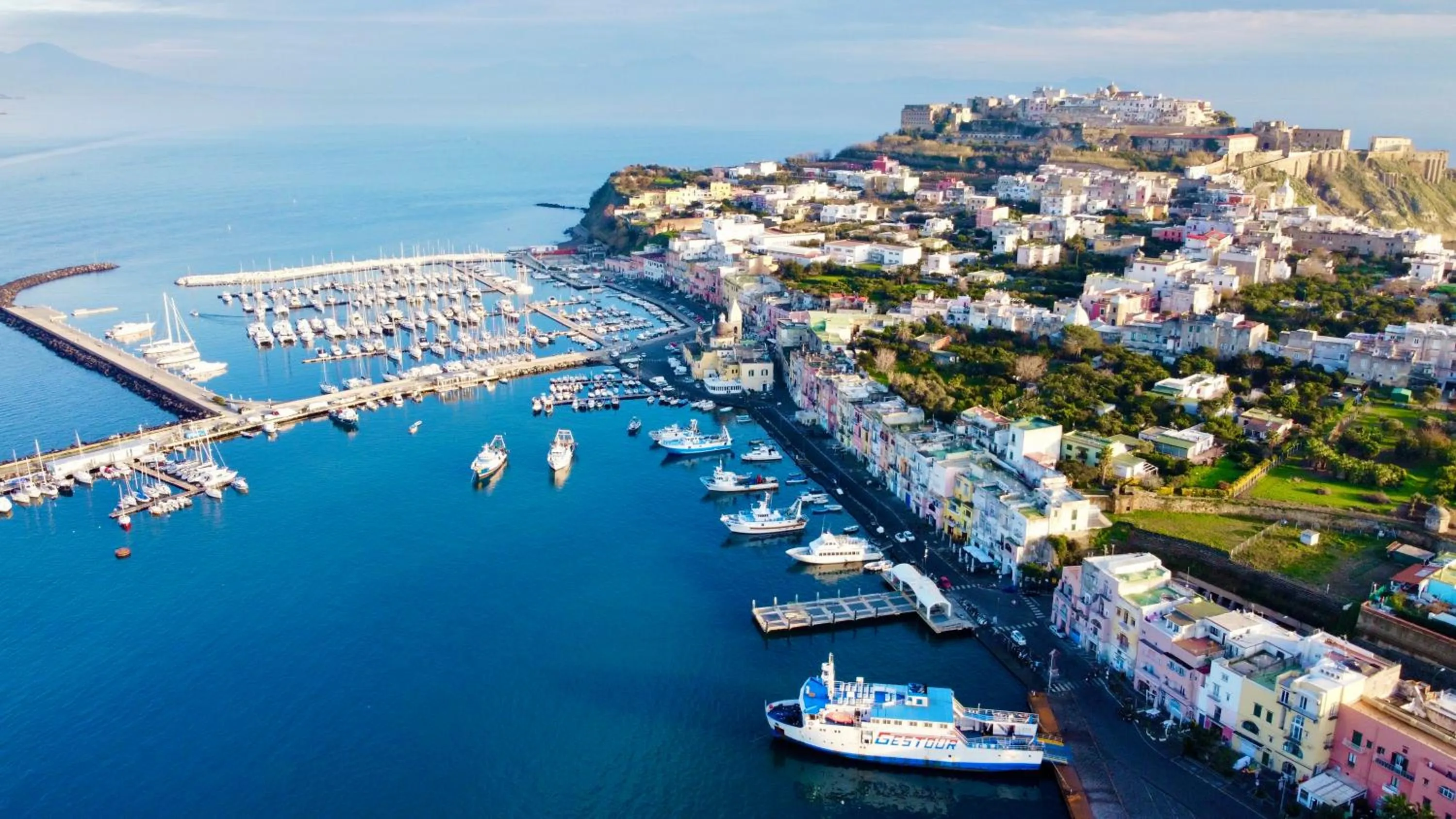 Bird's eye view in Vento di mare