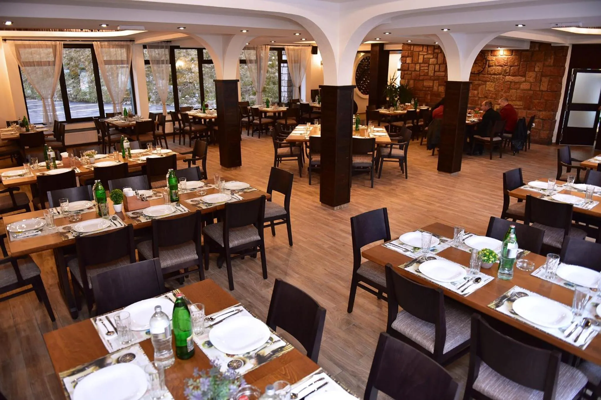 Restaurant/places to eat in Restoran sa prenoćištem Gornjak