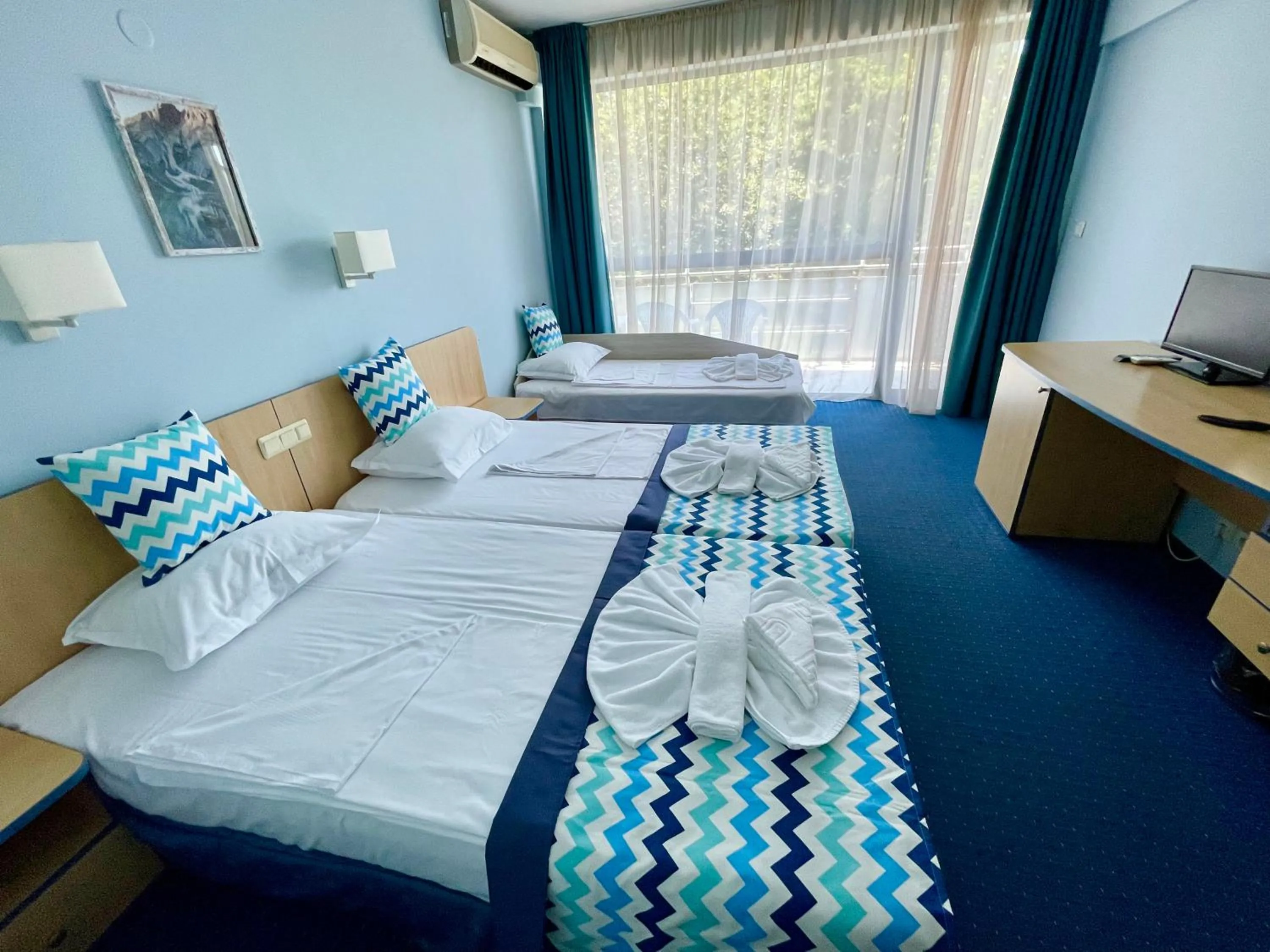 Bed in BSA Holiday Park Hotel - All Inclusive