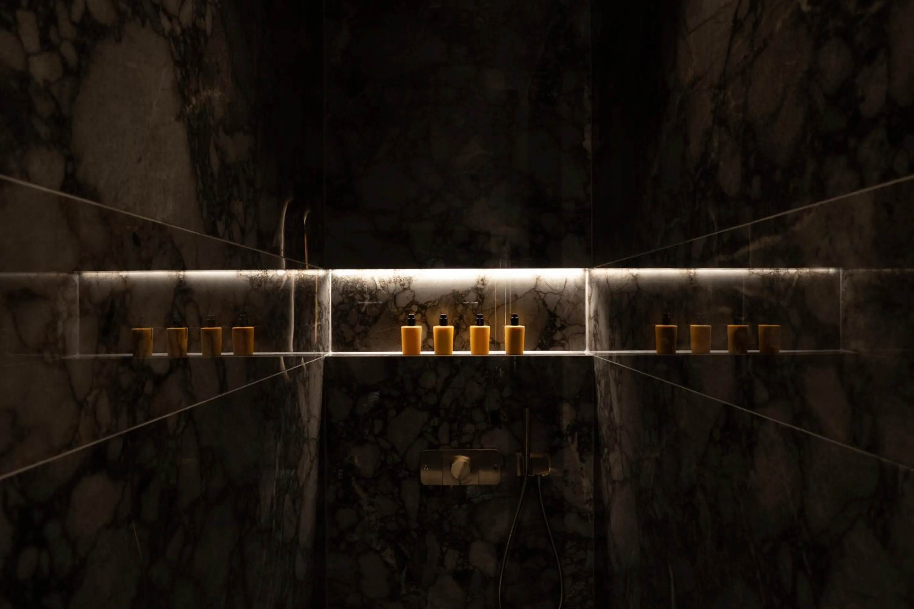 Shower in Park Lane Copenhagen