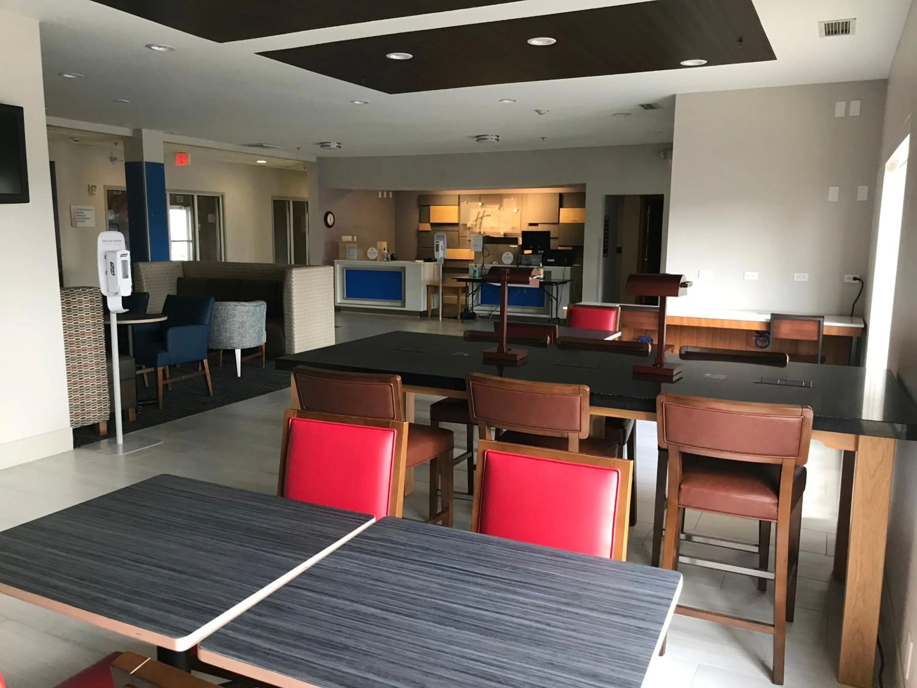 Holiday Inn Express - Toledo West - Napoleon by IHG