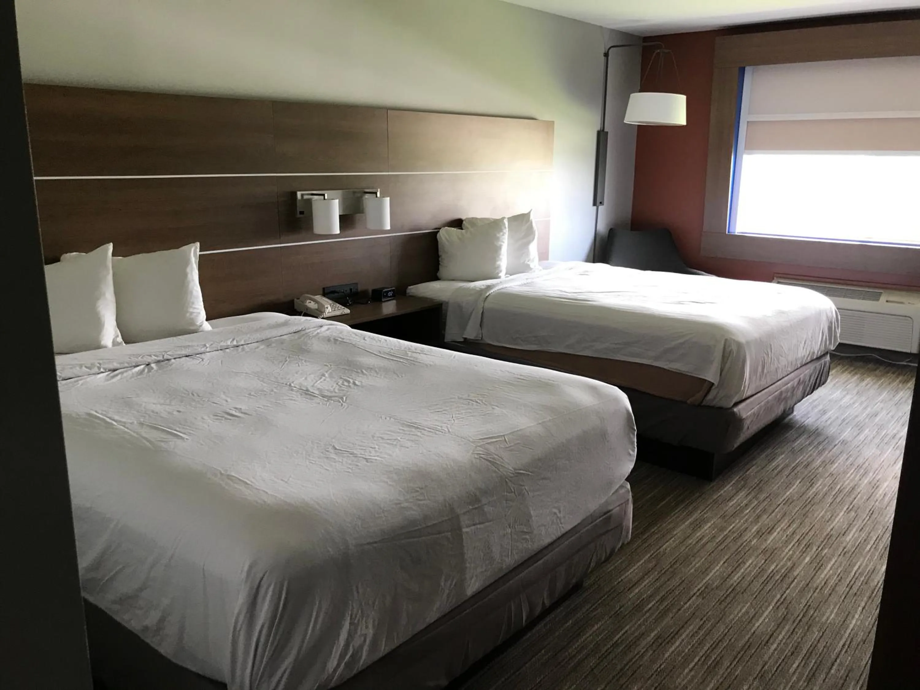 Bed in Holiday Inn Express - Toledo West - Napoleon by IHG