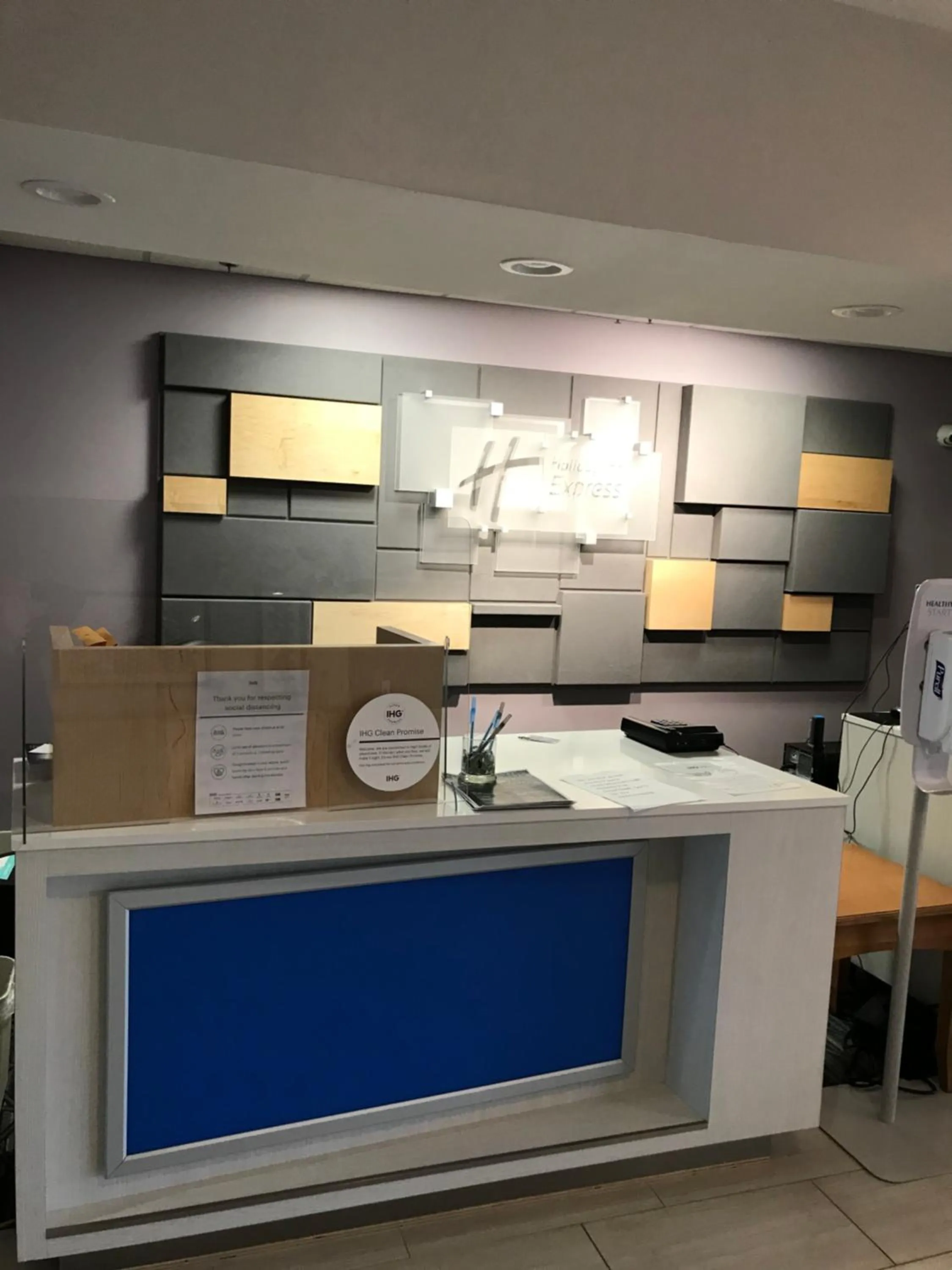 Holiday Inn Express - Toledo West - Napoleon by IHG