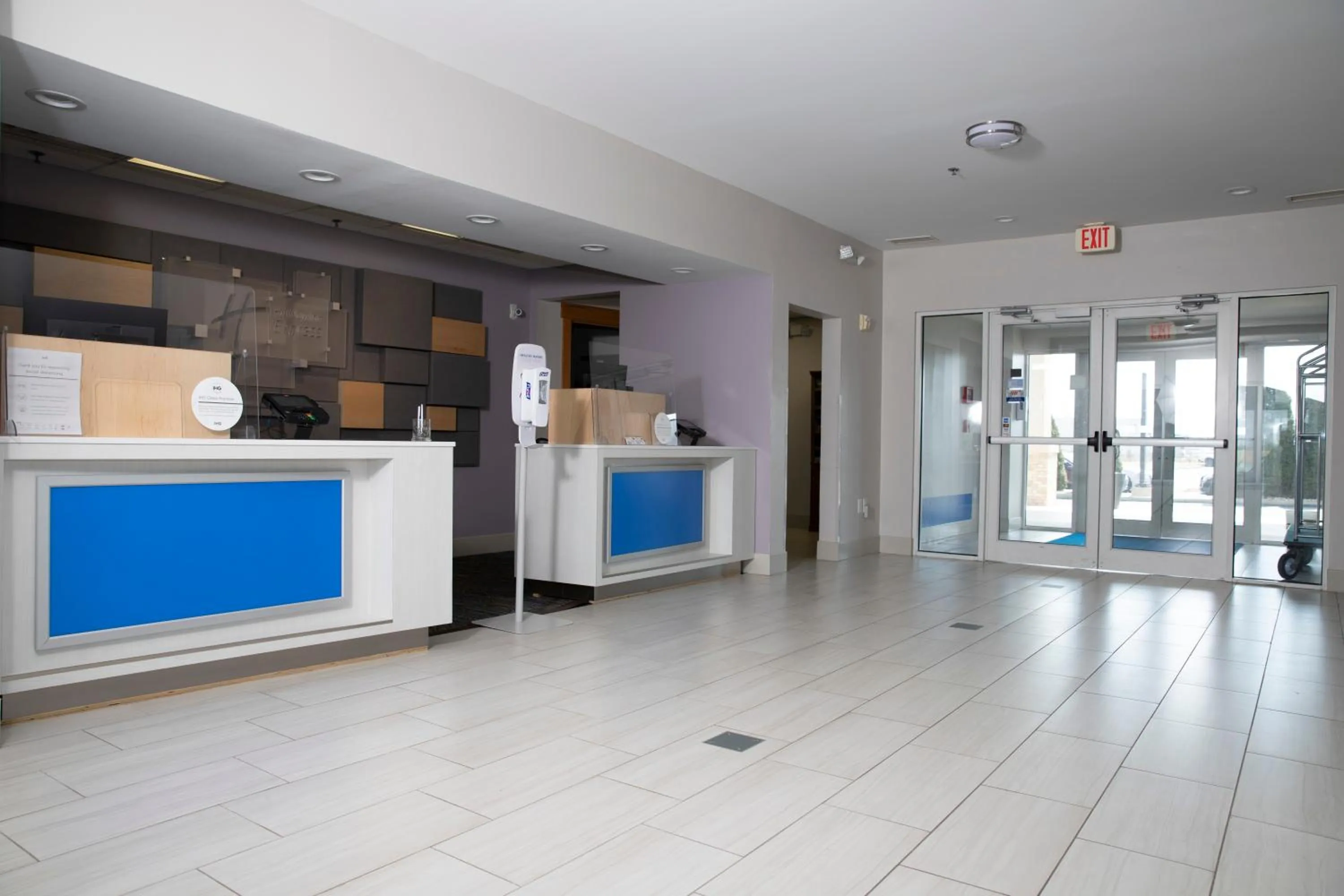 Holiday Inn Express - Toledo West - Napoleon by IHG