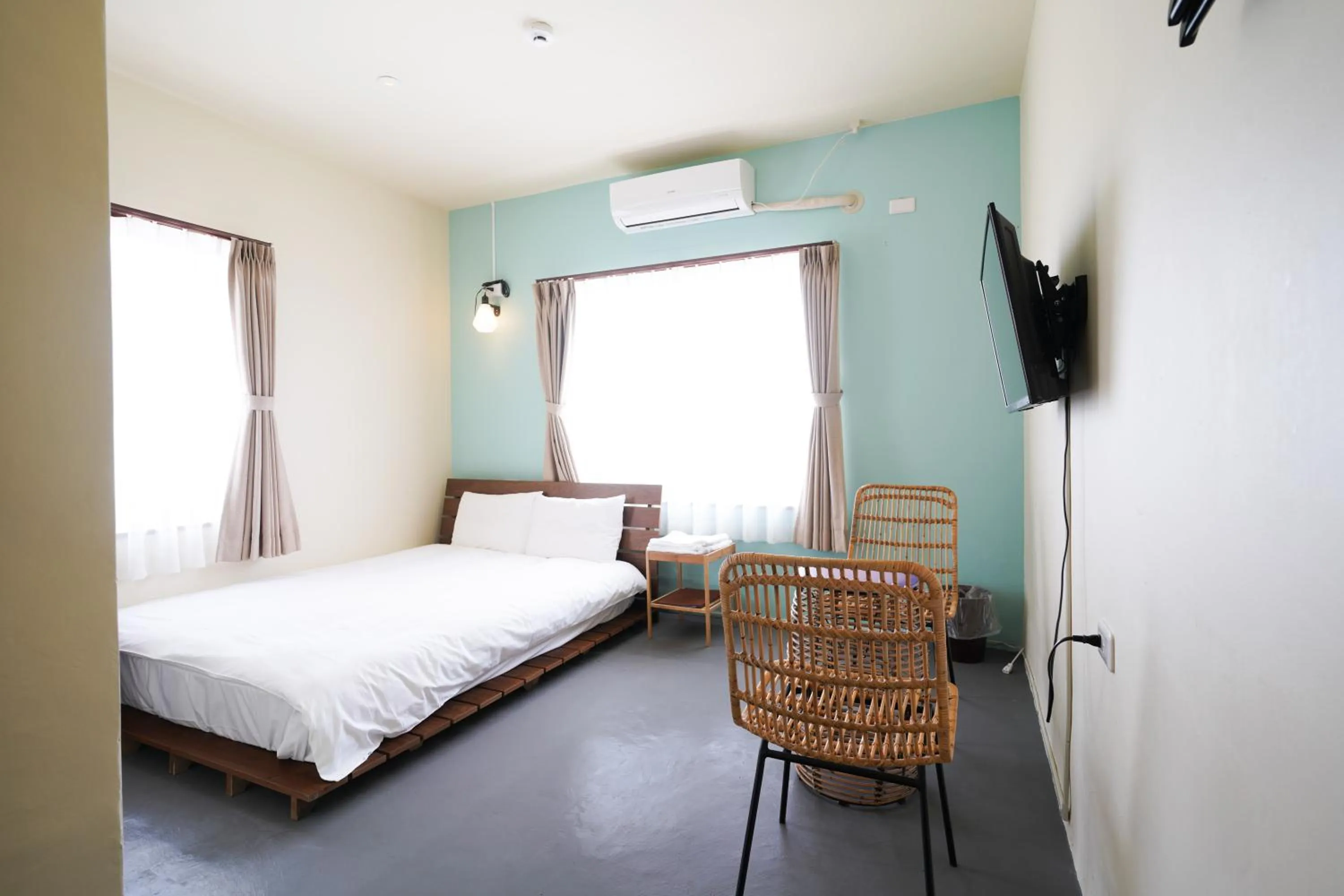 bunk bed, Bed in Adan hotel