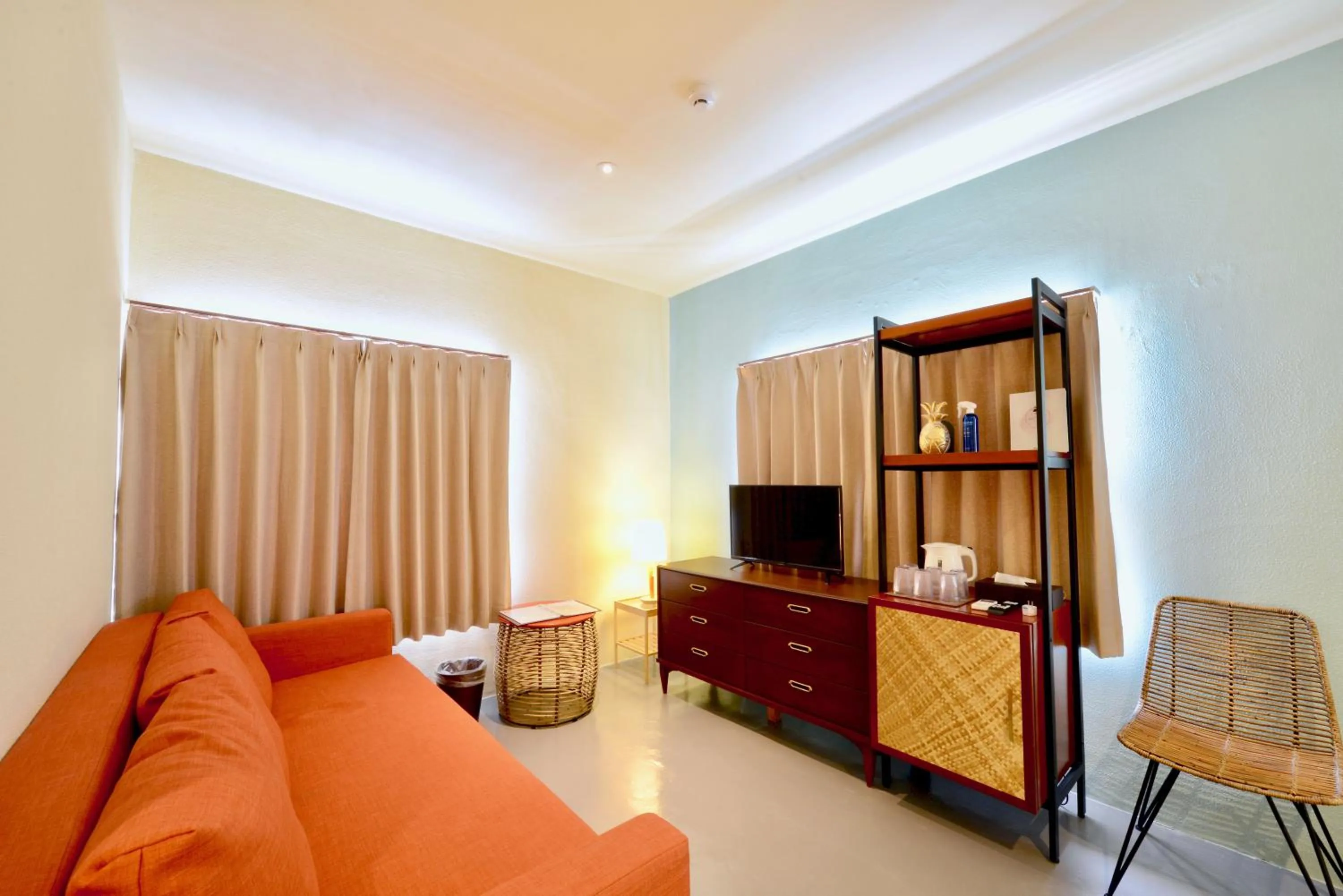 TV and multimedia in Adan hotel