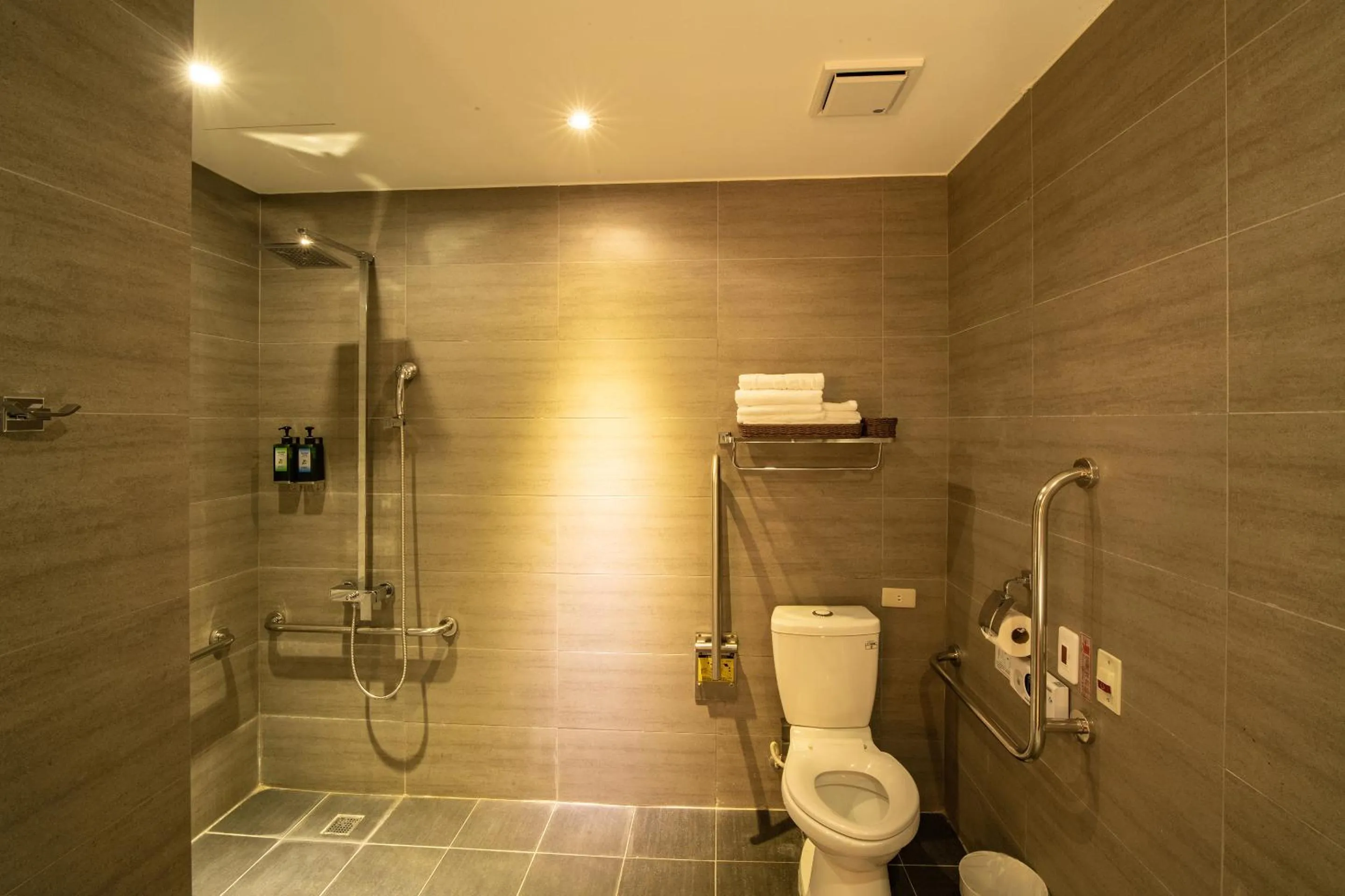 Bathroom in Fengjia Hotel Bell