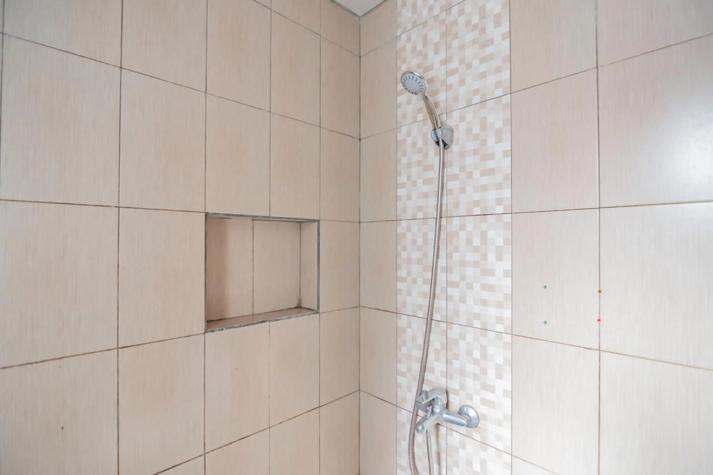 Bathroom in RedDoorz Plus @ Dago Pojok 3