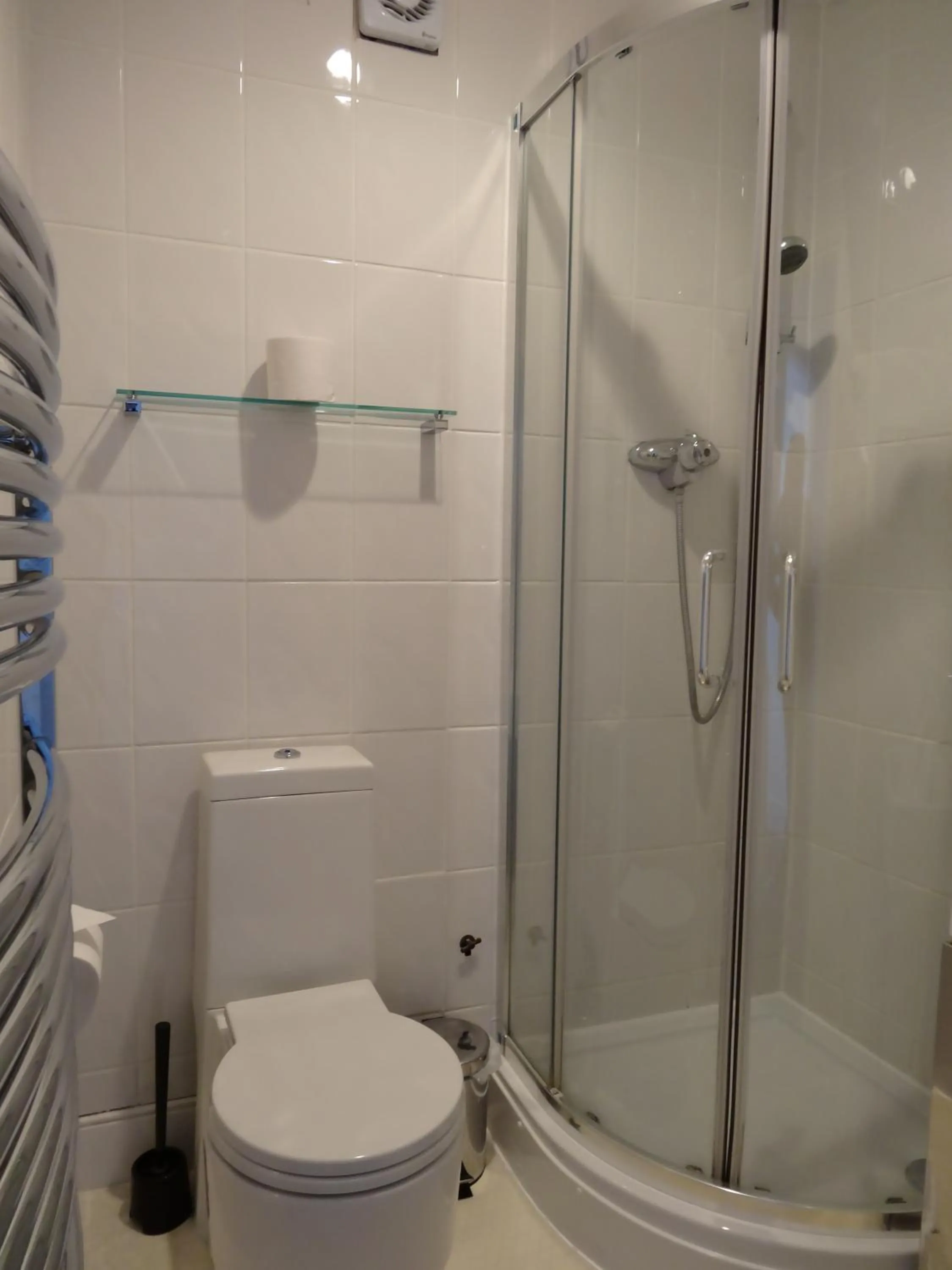 Bathroom in Paskins Town House