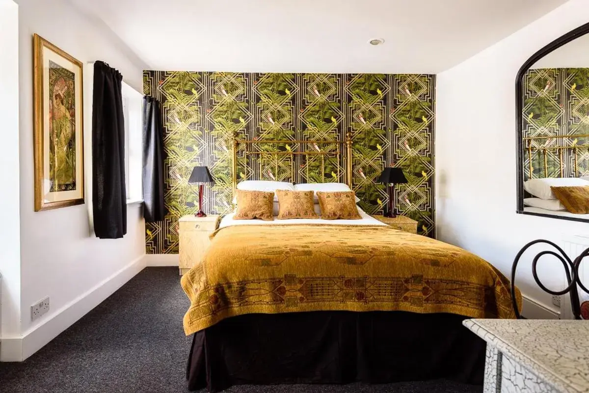 Double Room in Paskins Town House Double Room in Paskins Town House