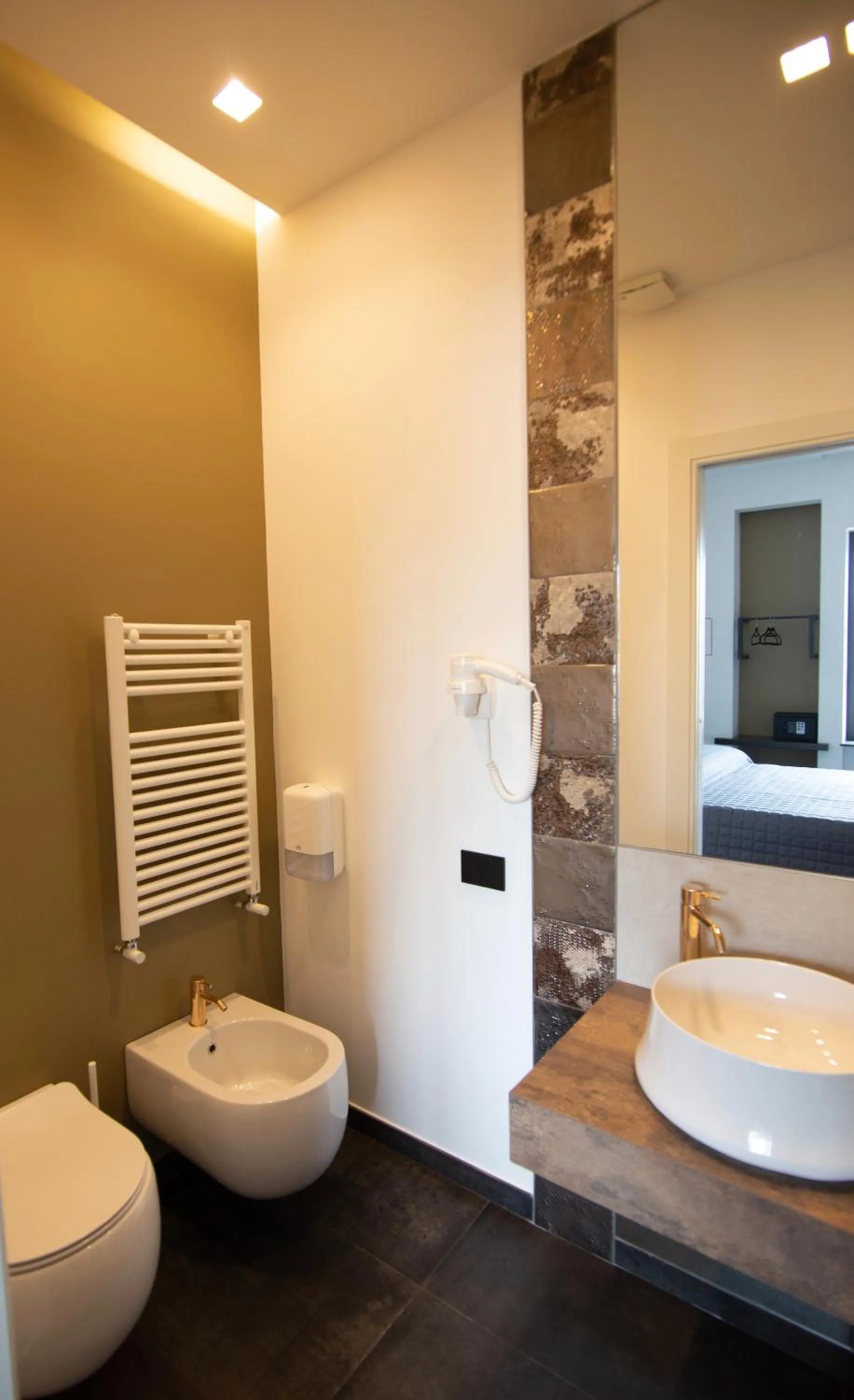 Toilet in napoliurbansuite