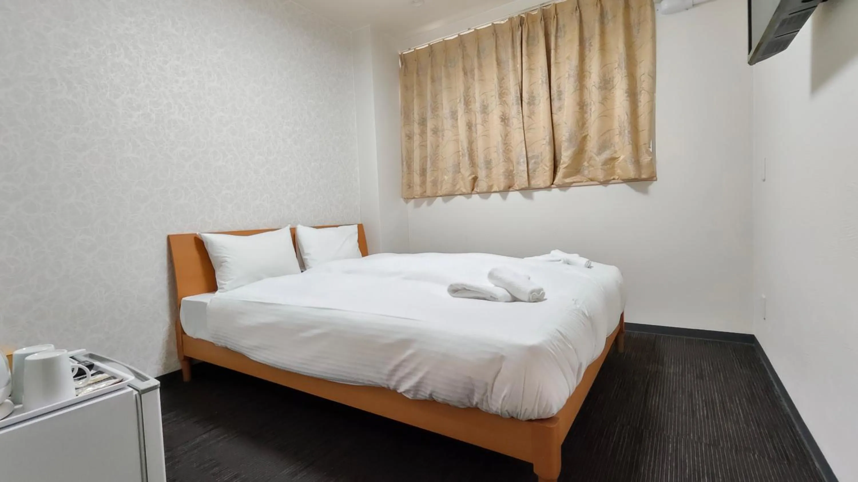 Bed in Dotonbori Shinsaibashi Hotel