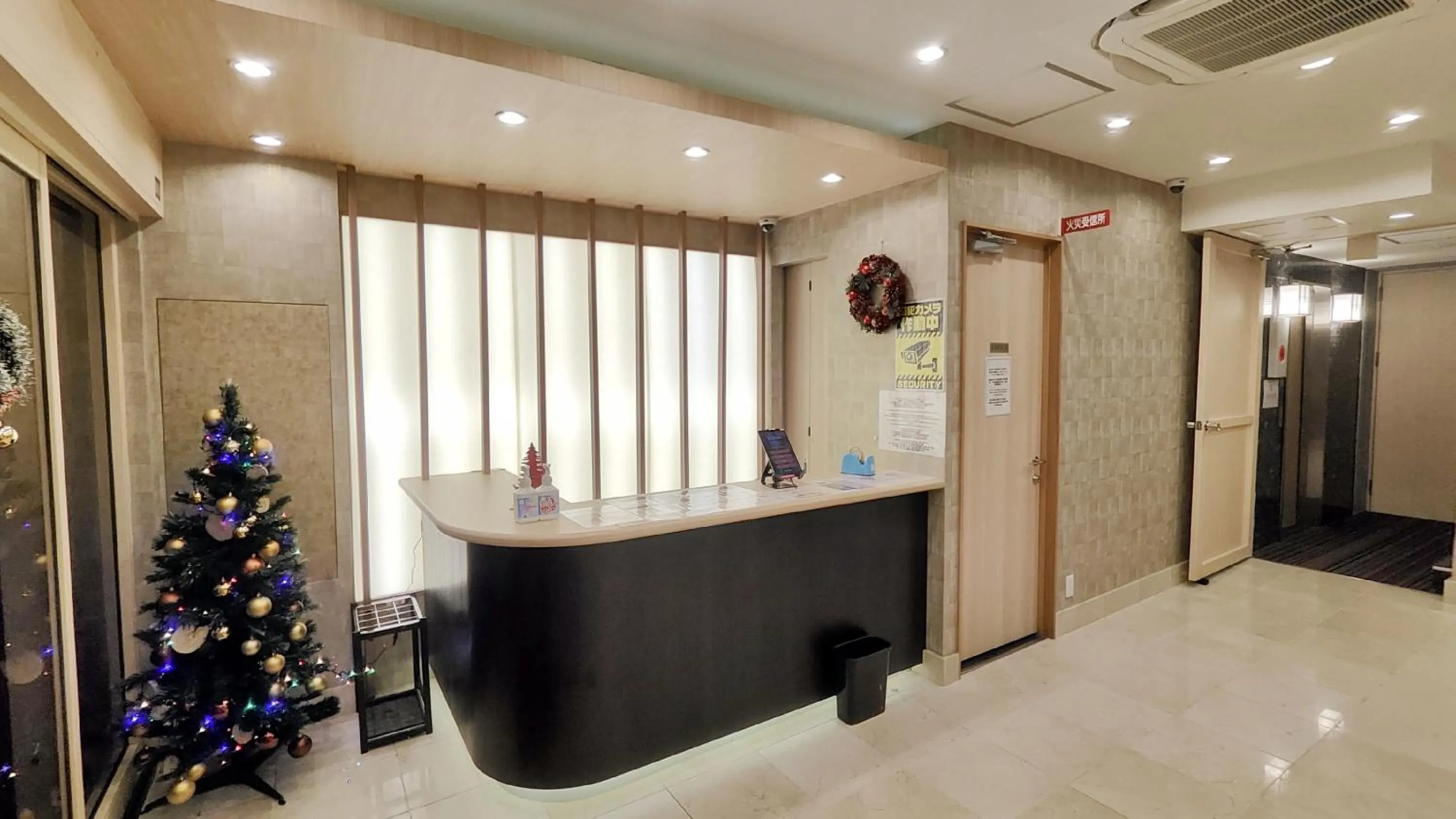 Lobby or reception in Dotonbori Shinsaibashi Hotel