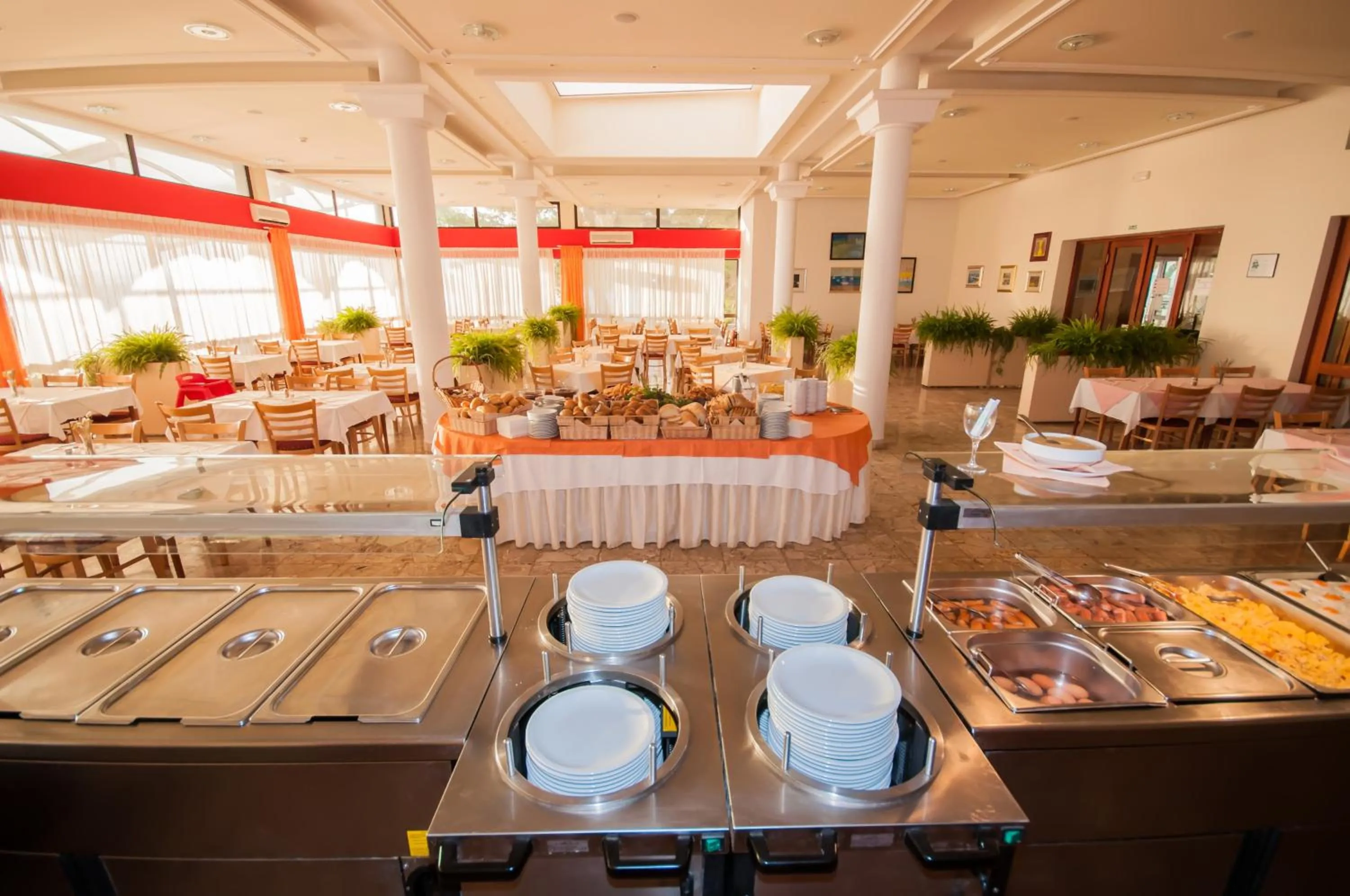 Restaurant/places to eat in Hotel Agava