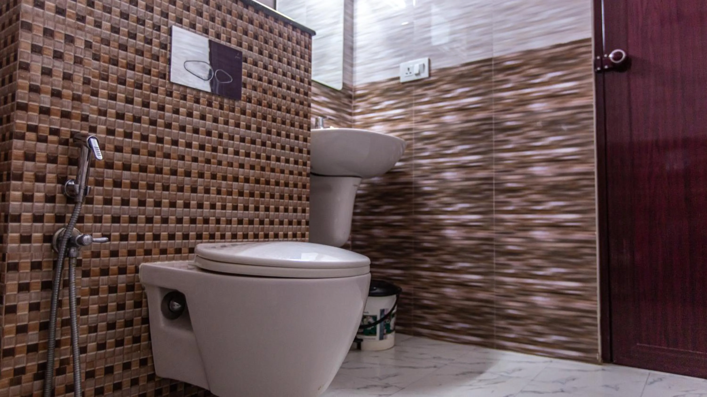 Toilet in Woodside residency