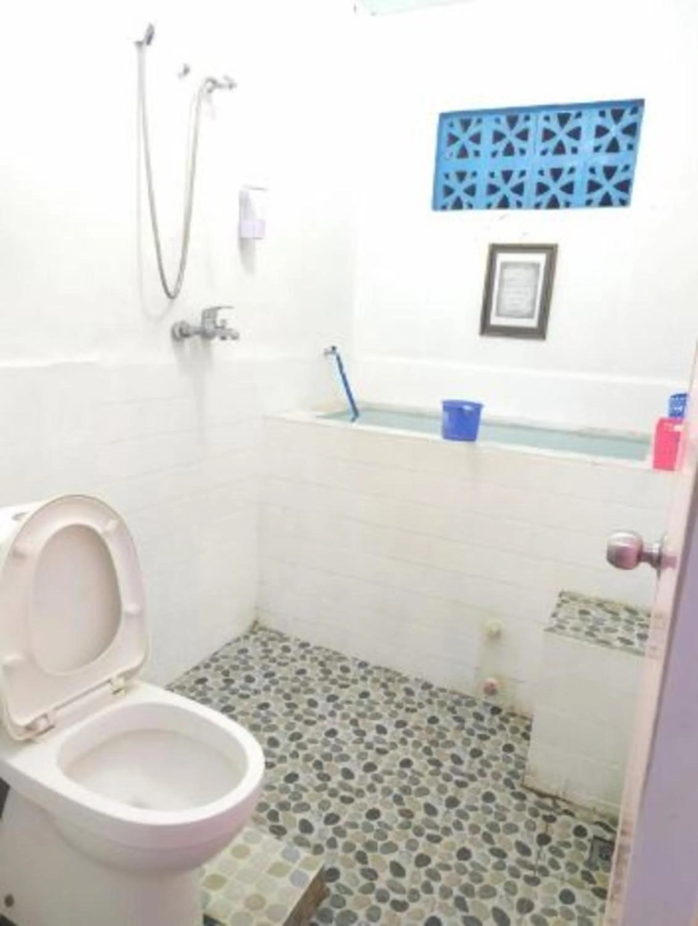 Bathroom in Robiu Homestay