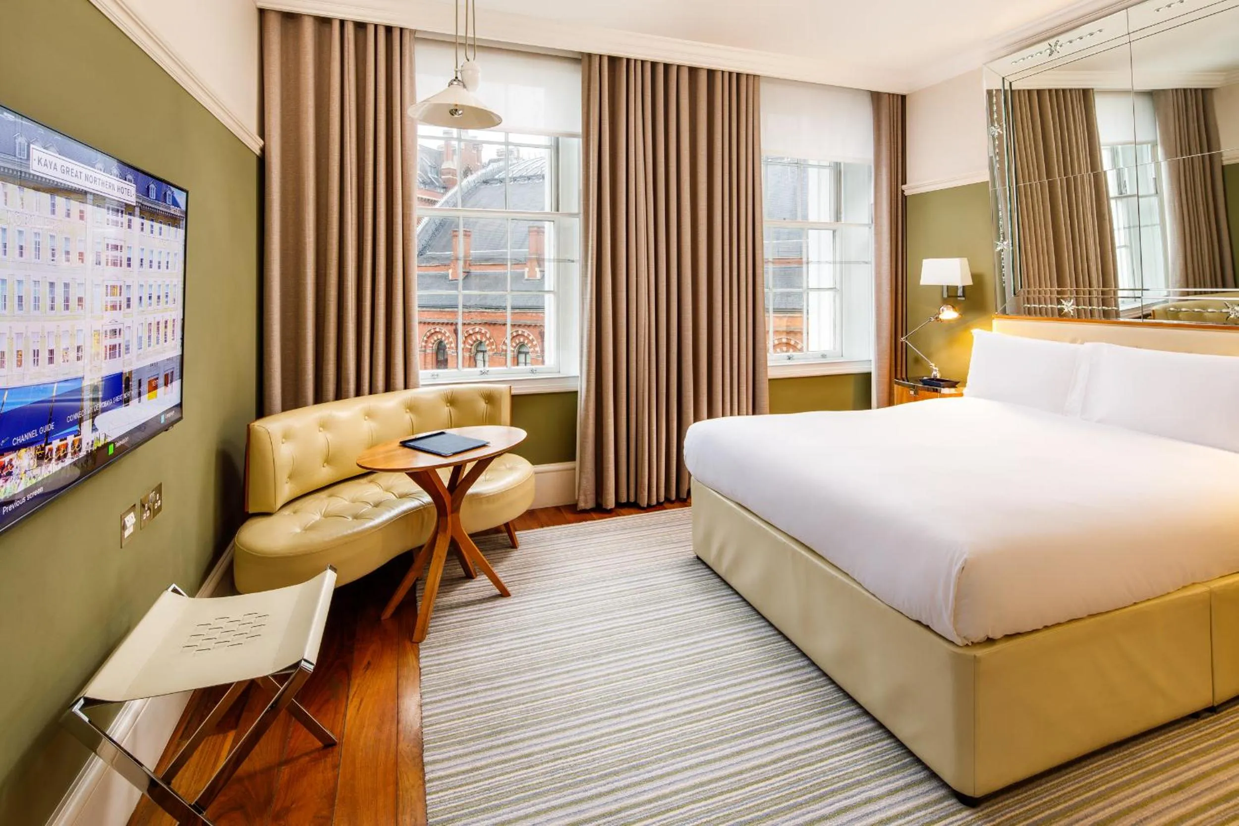 Bed in Kaya Great Northern Hotel, London