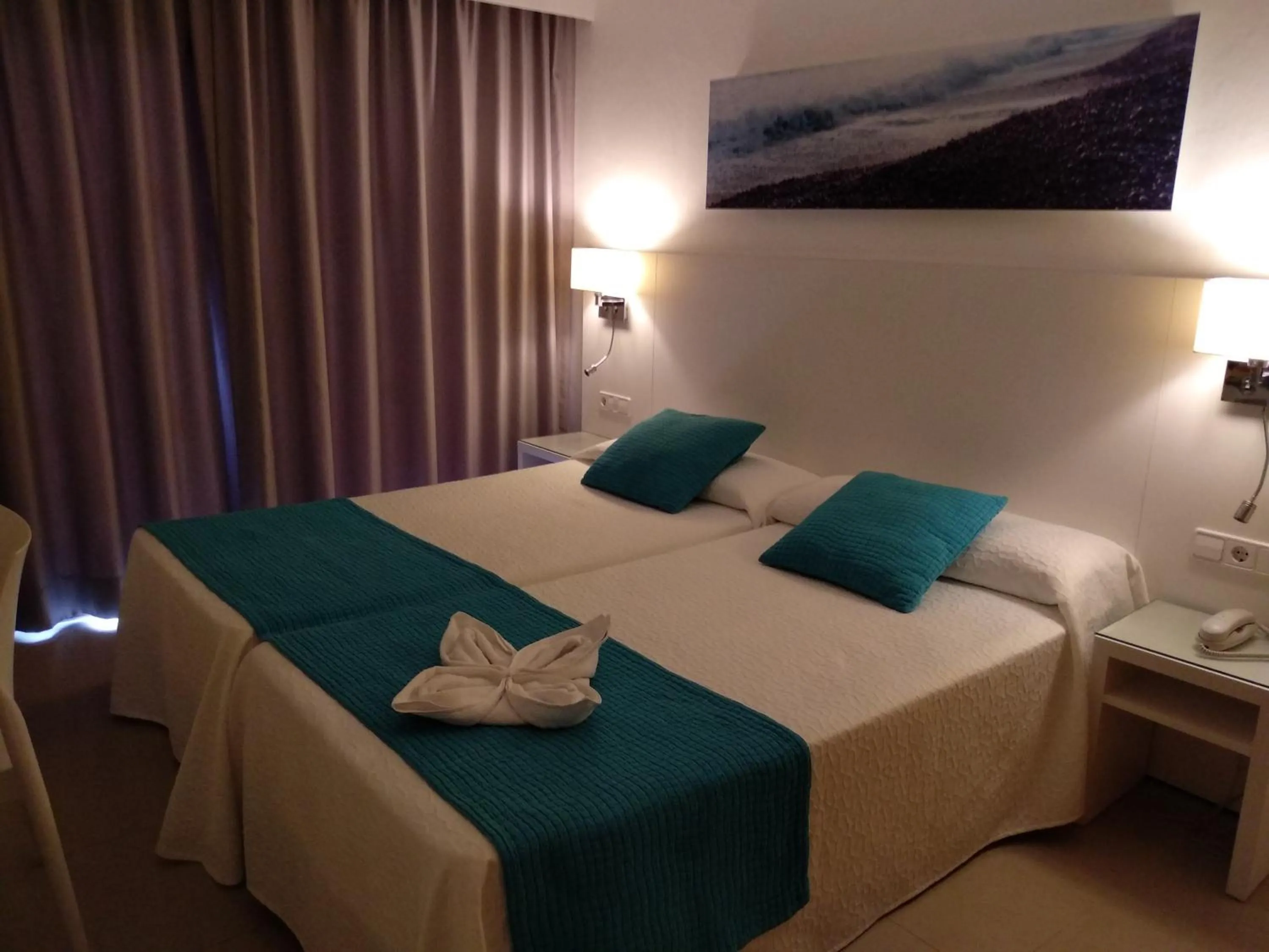 Photo of the whole room in Aparthotel Nereida