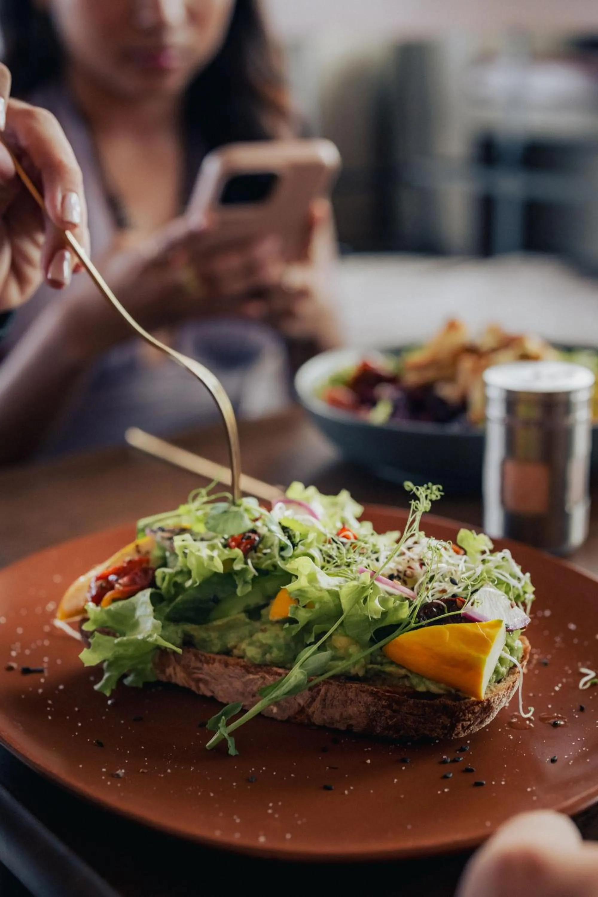 Restaurant/places to eat in Sunrock Hotel & Suites