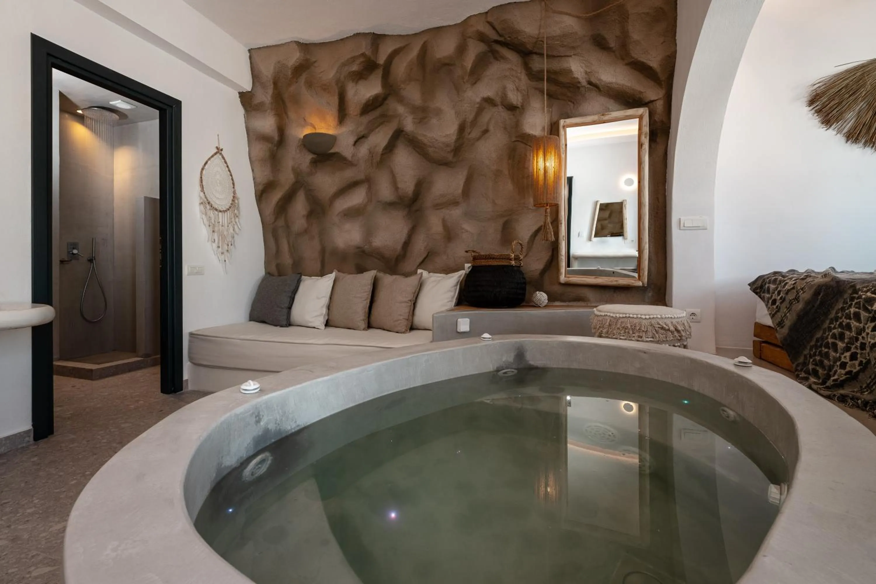 Bath in Sandaya Luxury Suites