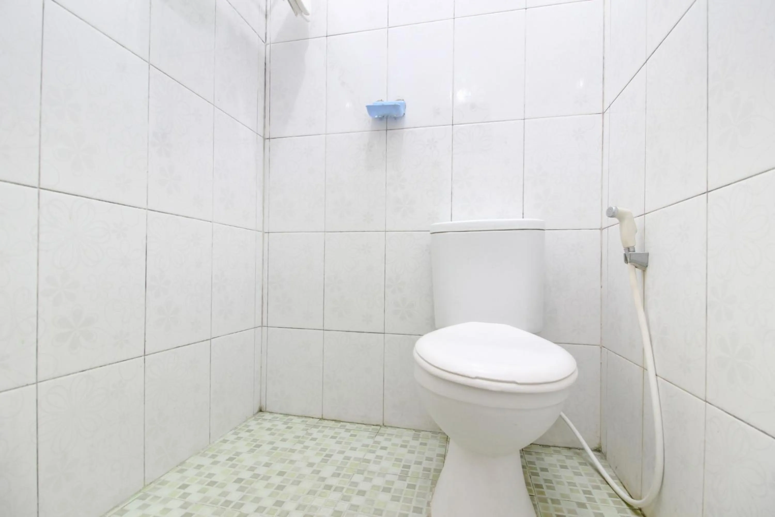 Bathroom in RedDoorz near Rumah Sakit Condong Catur