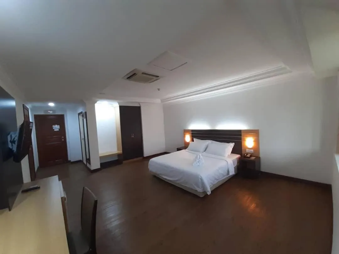 Bedroom, Bed in Sara Hotel