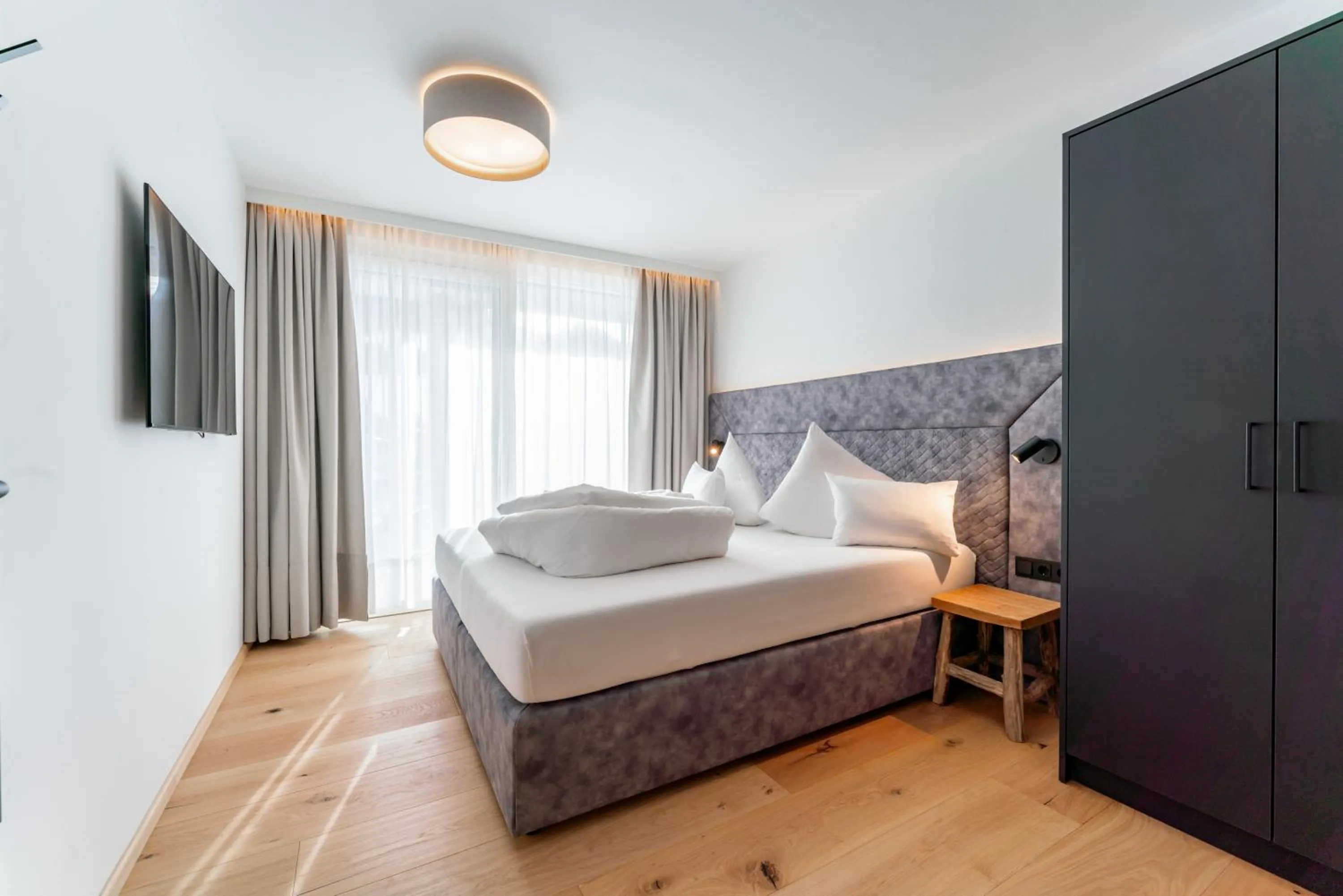 Bedroom, Bed in Adler Resort