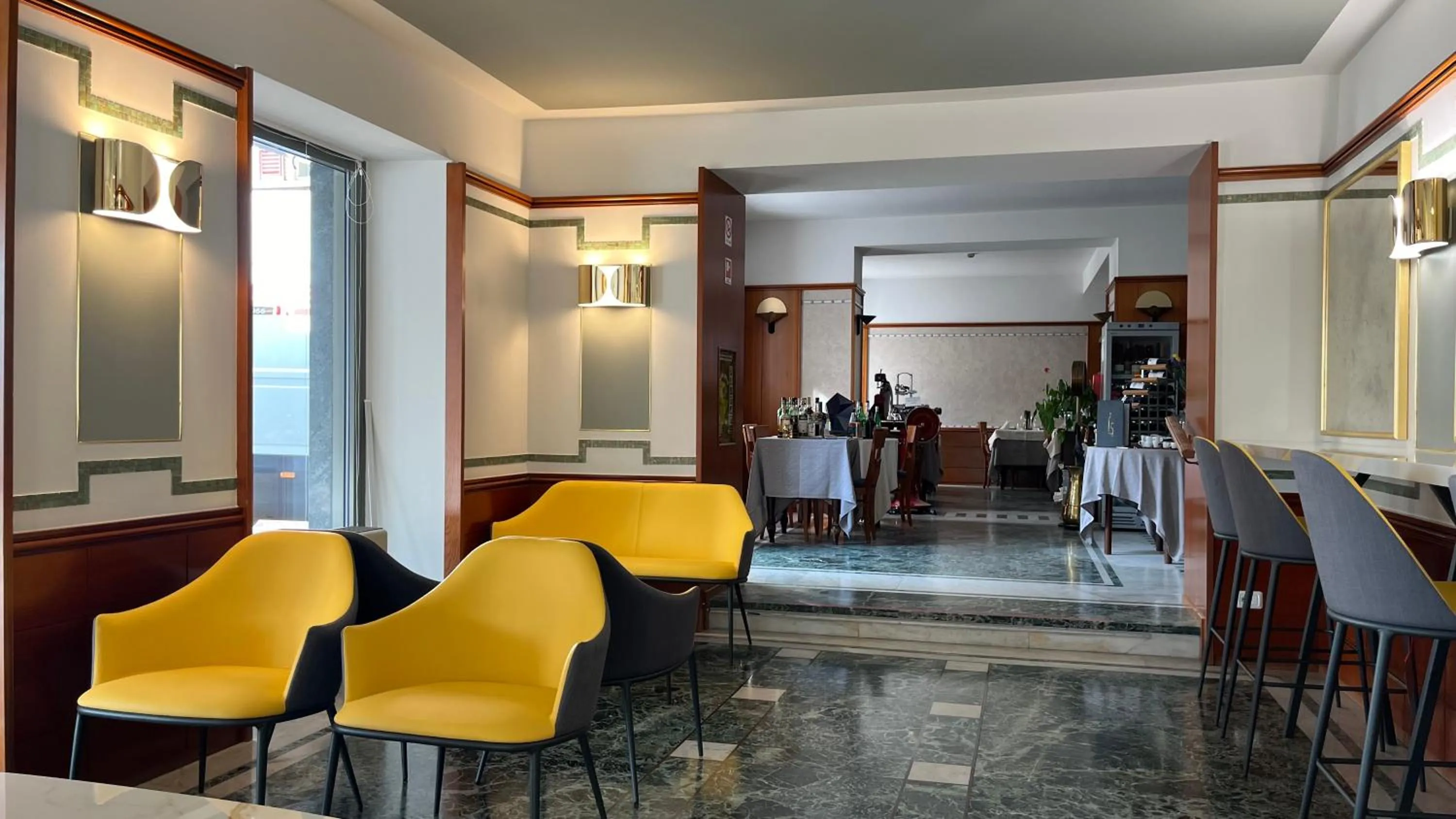 Lounge or bar in Hotel Centrale